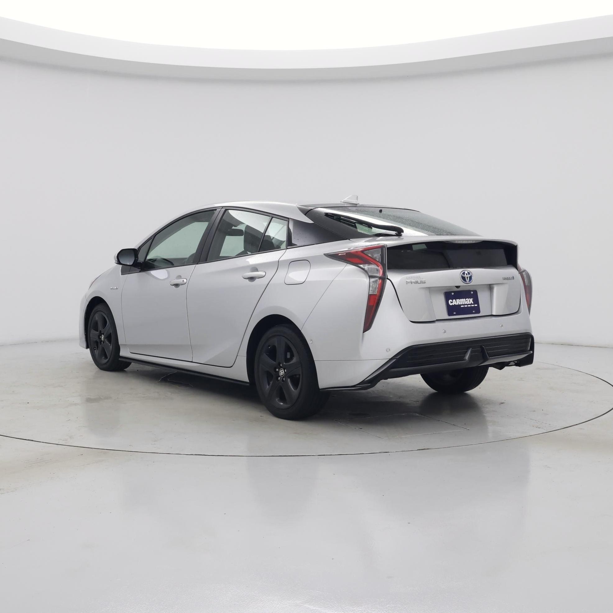 Thumbnail: 2018 Toyota Prius - 2