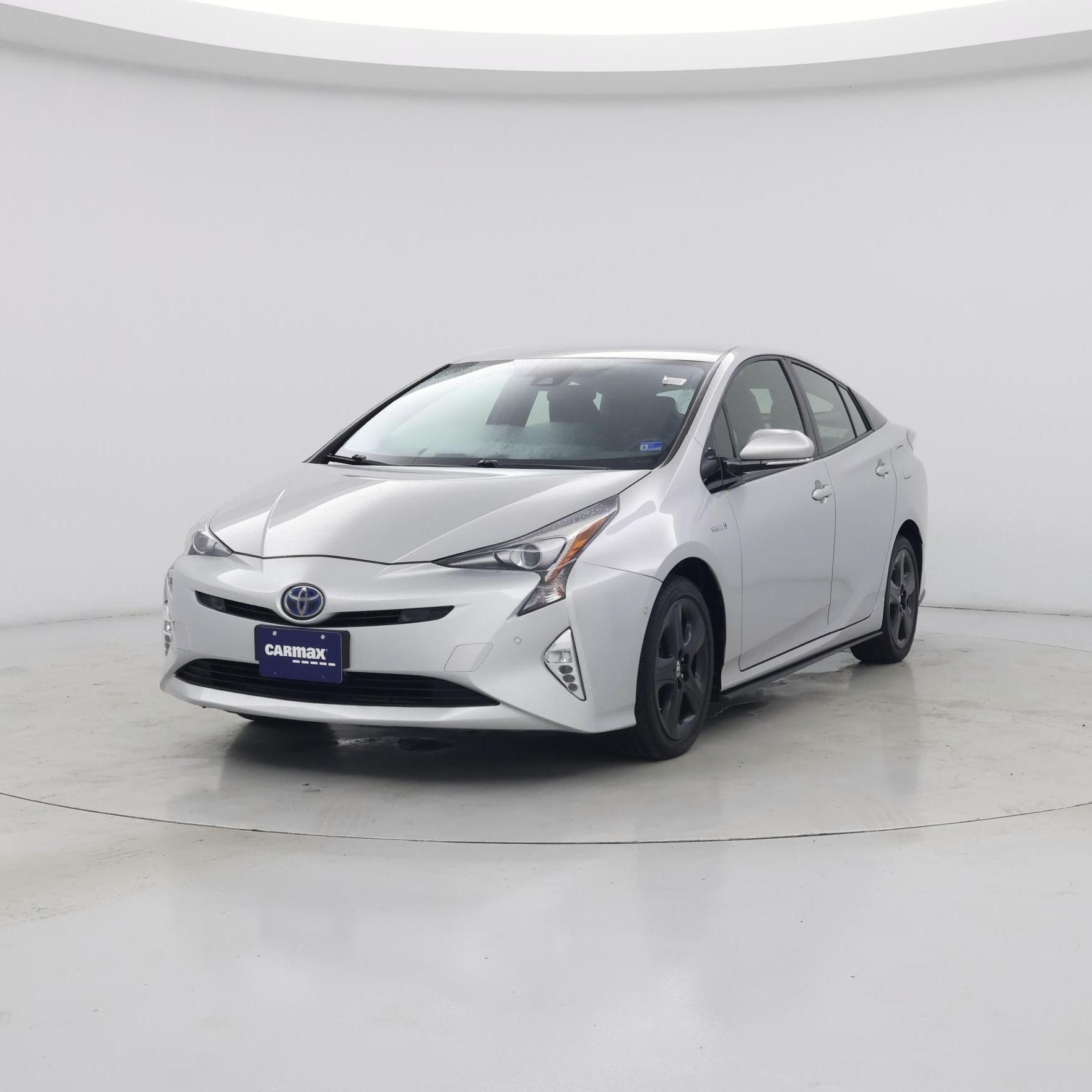 Thumbnail: 2018 Toyota Prius - 4