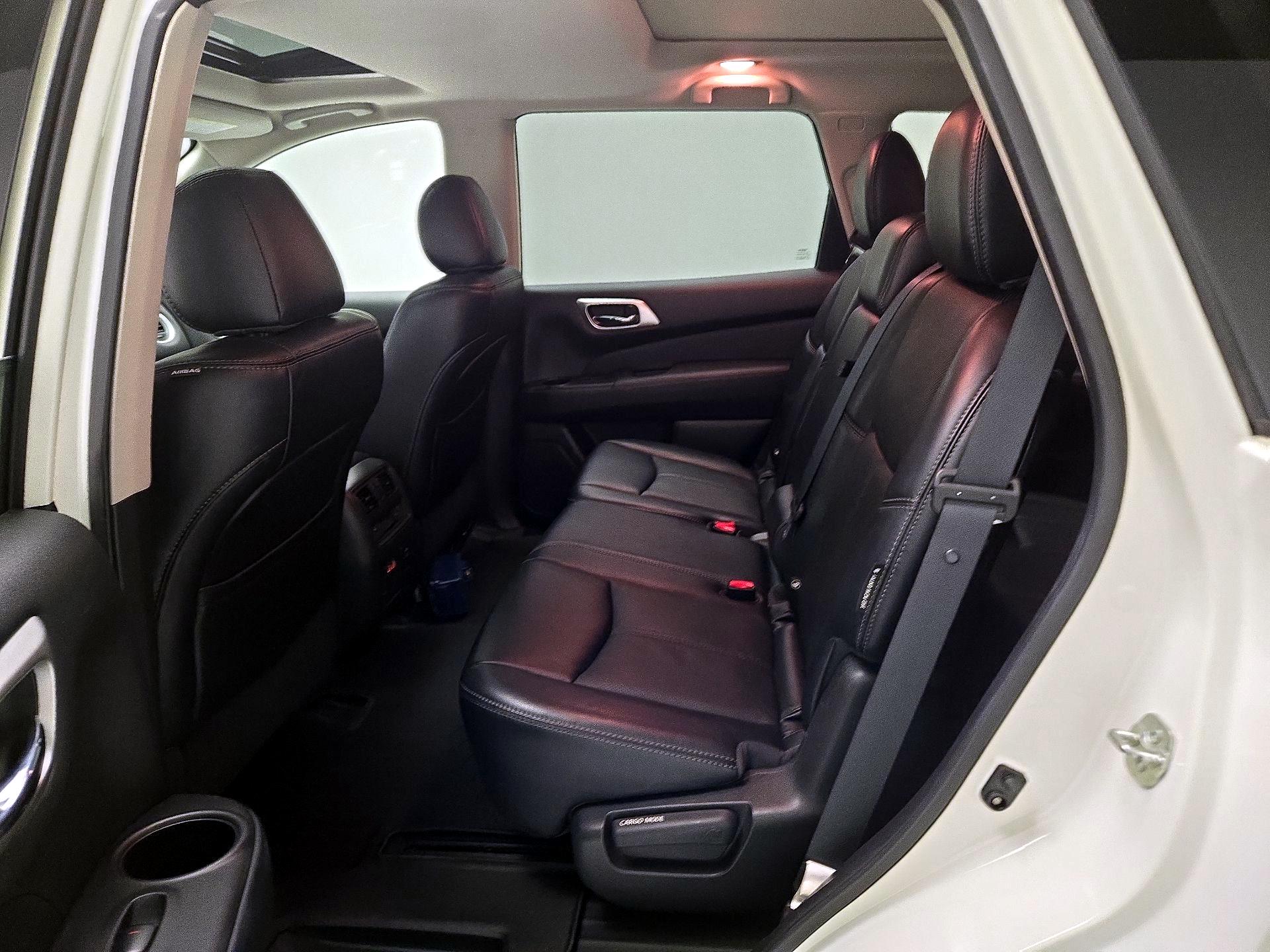 Thumbnail: 2019 Nissan Pathfinder - 19