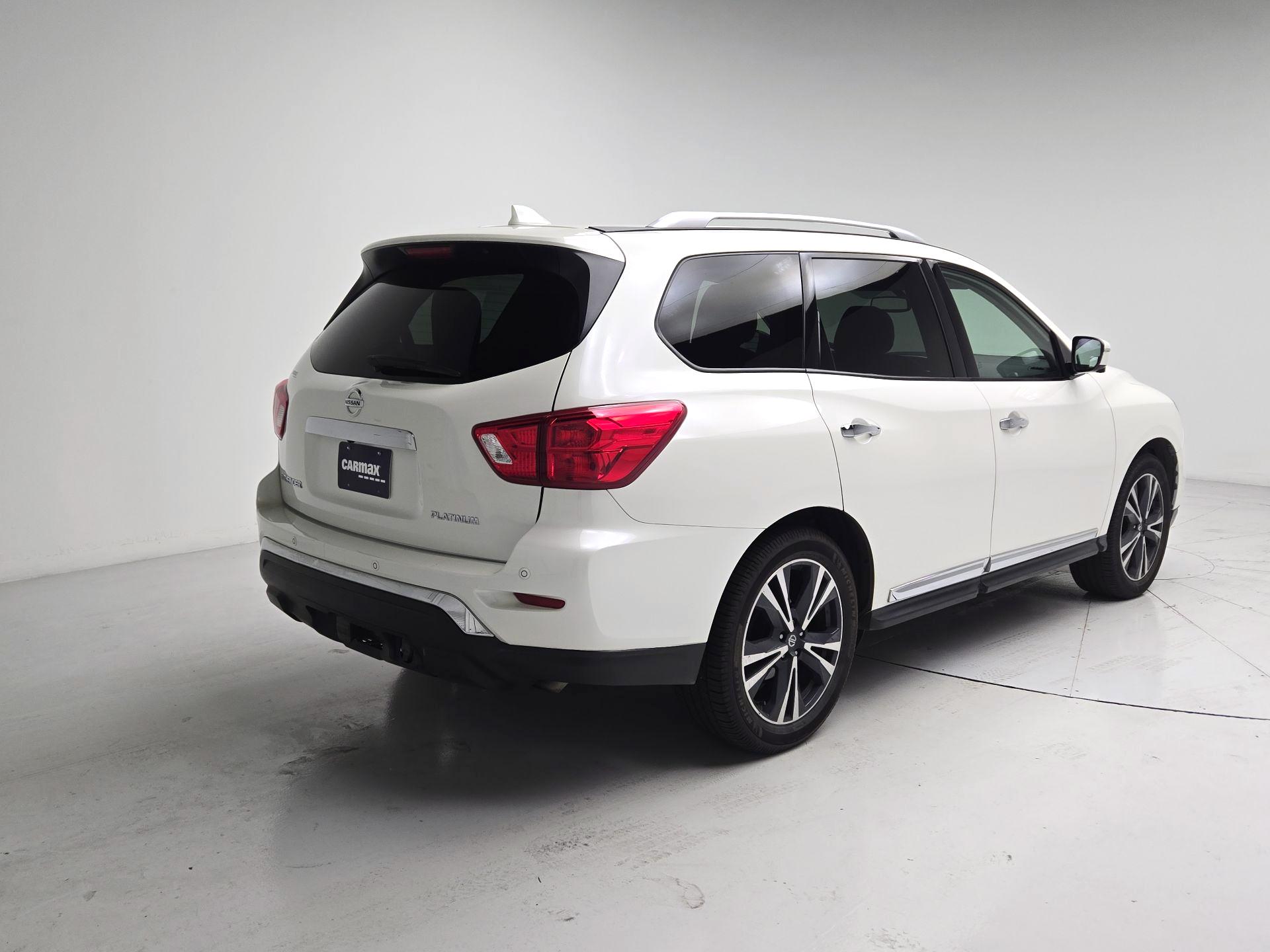 Thumbnail: 2019 Nissan Pathfinder - 5