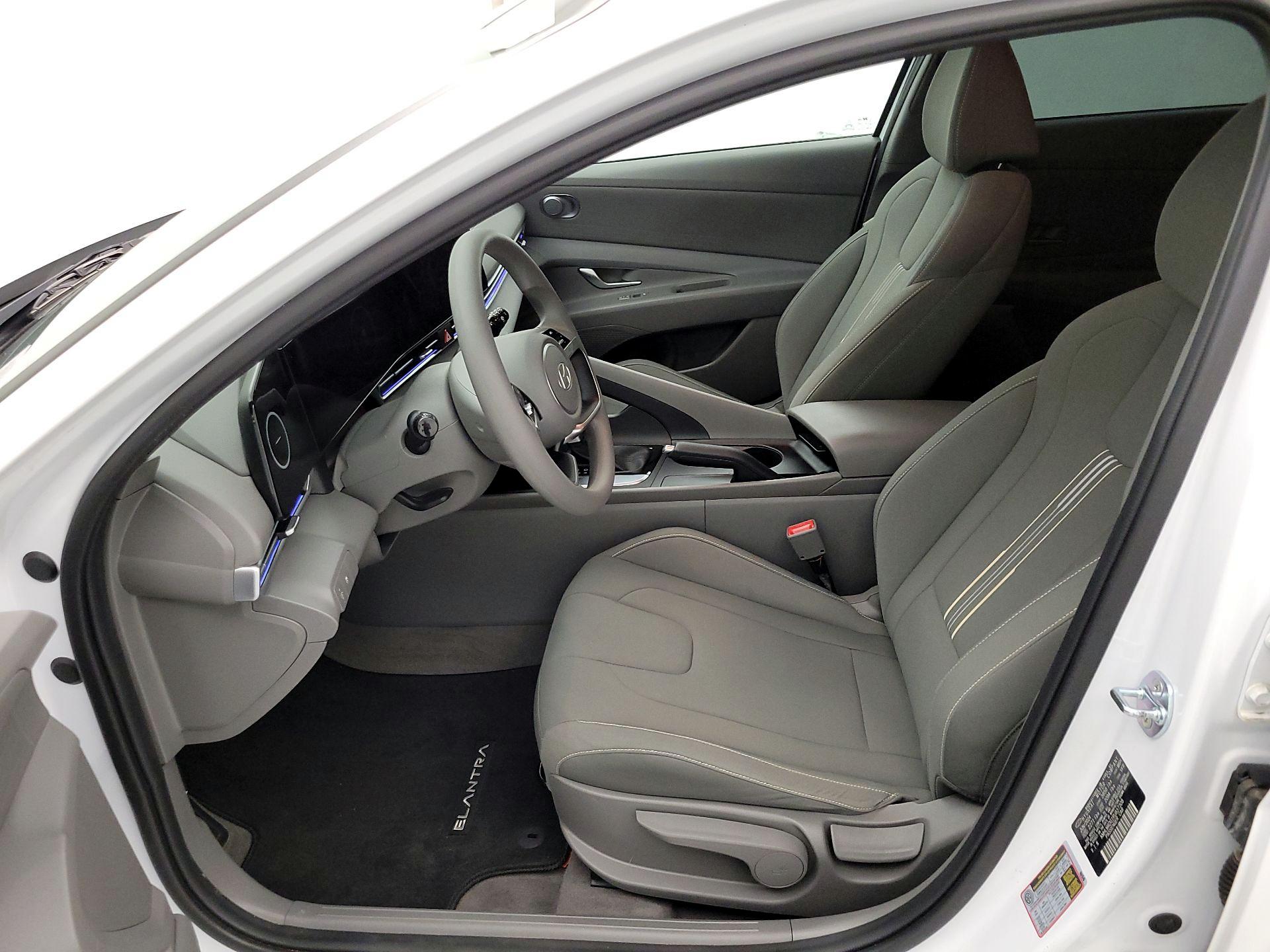 Thumbnail: 2024 Hyundai Elantra - 11