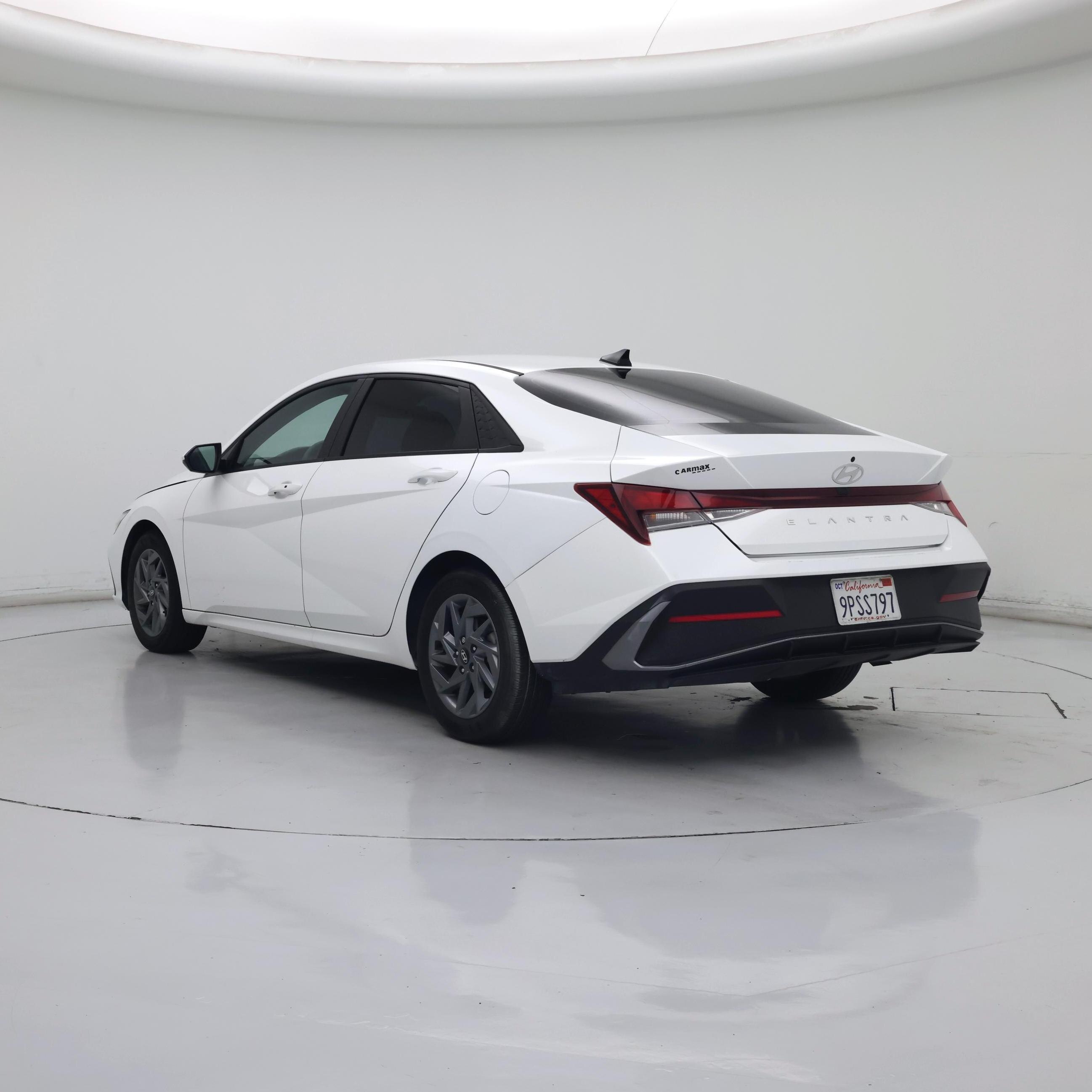 Thumbnail: 2024 Hyundai Elantra - 2