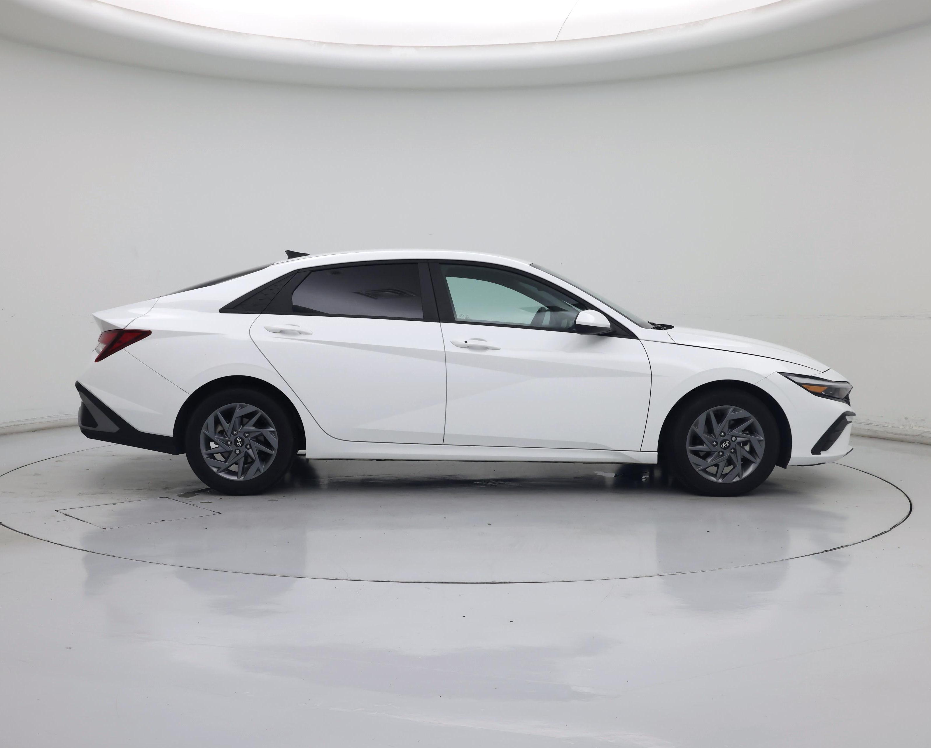 Thumbnail: 2024 Hyundai Elantra - 7