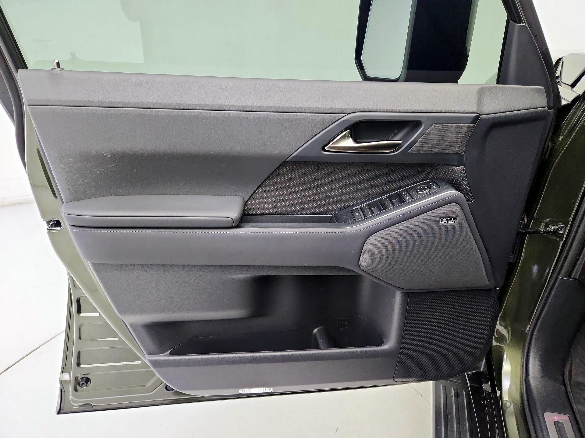 Thumbnail: 2025 Lexus GX - 12