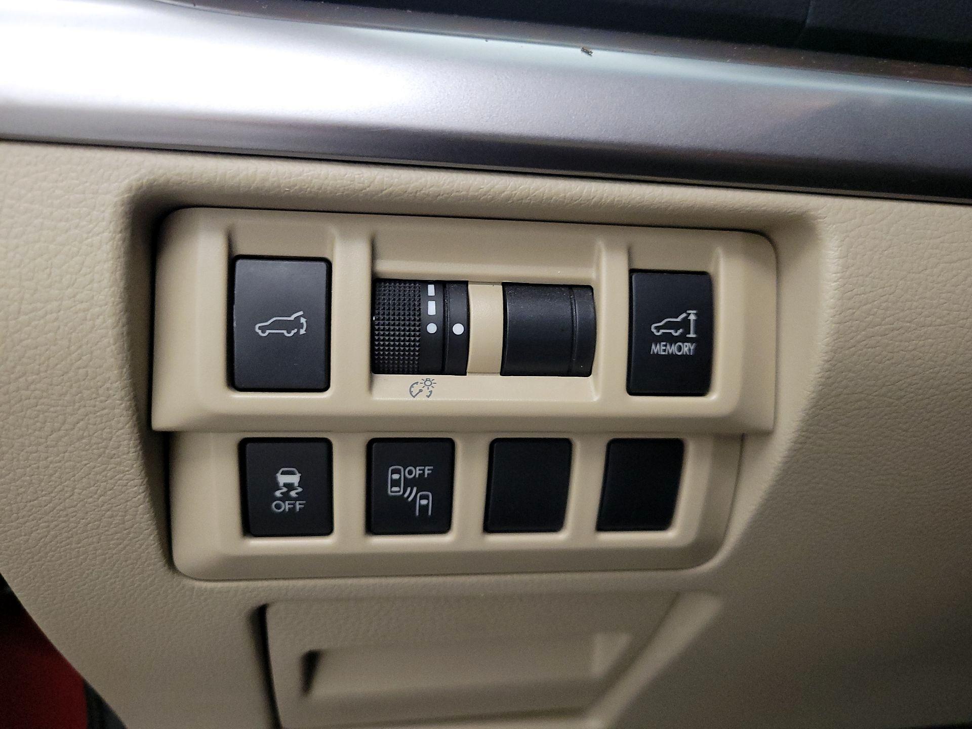 Thumbnail: 2015 Subaru Outback - 13