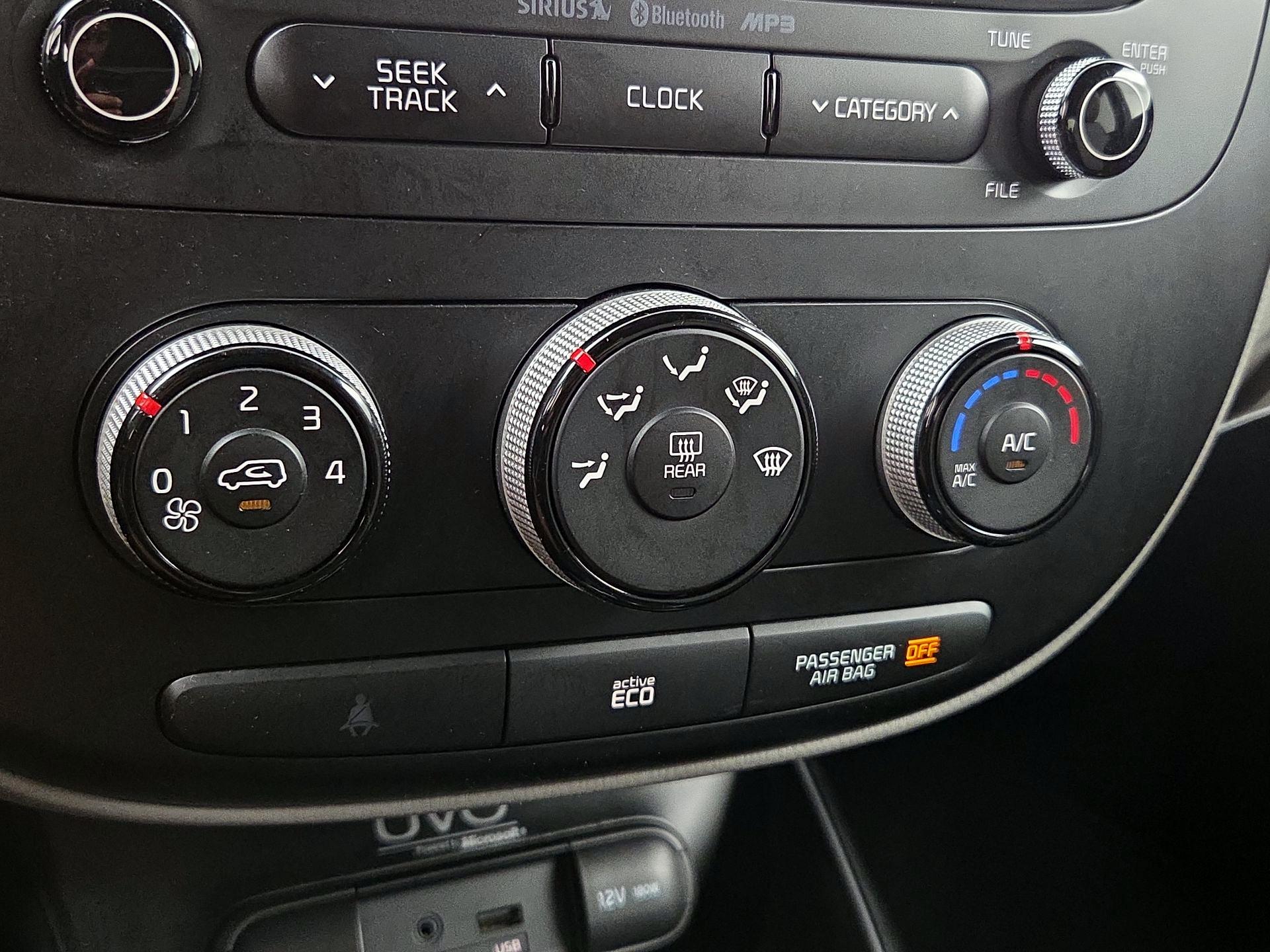 Thumbnail: 2015 Kia Soul - 16