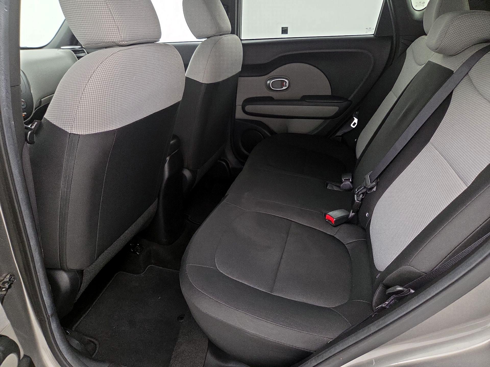 Thumbnail: 2015 Kia Soul - 19