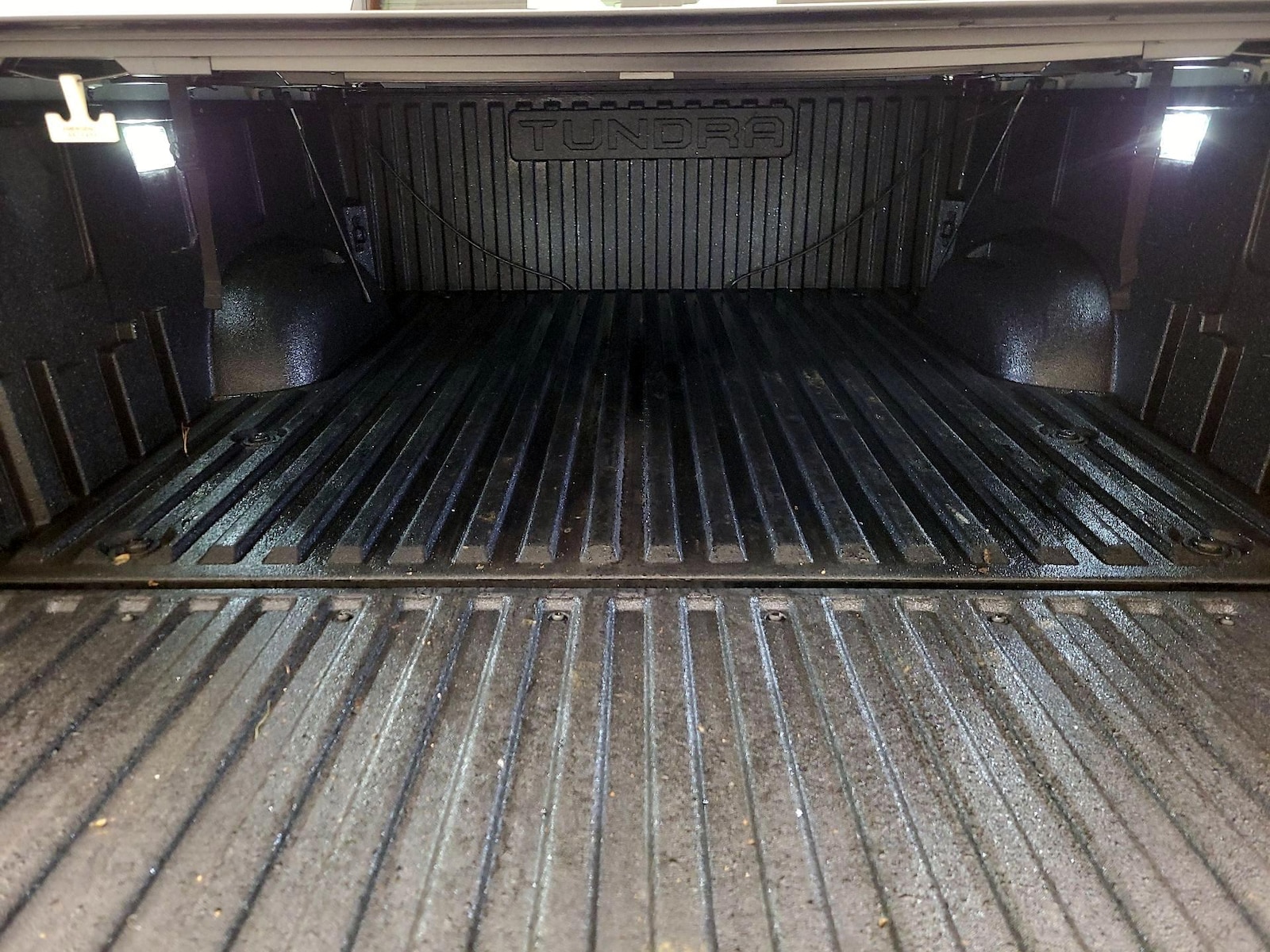2025 Toyota Tundra Limited - Photo 22