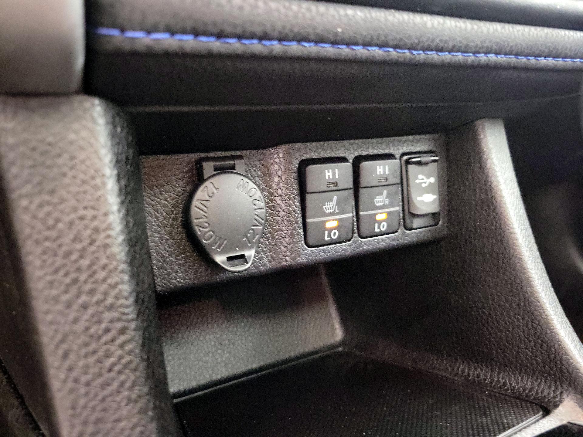 Thumbnail: 2018 Toyota Corolla - 18