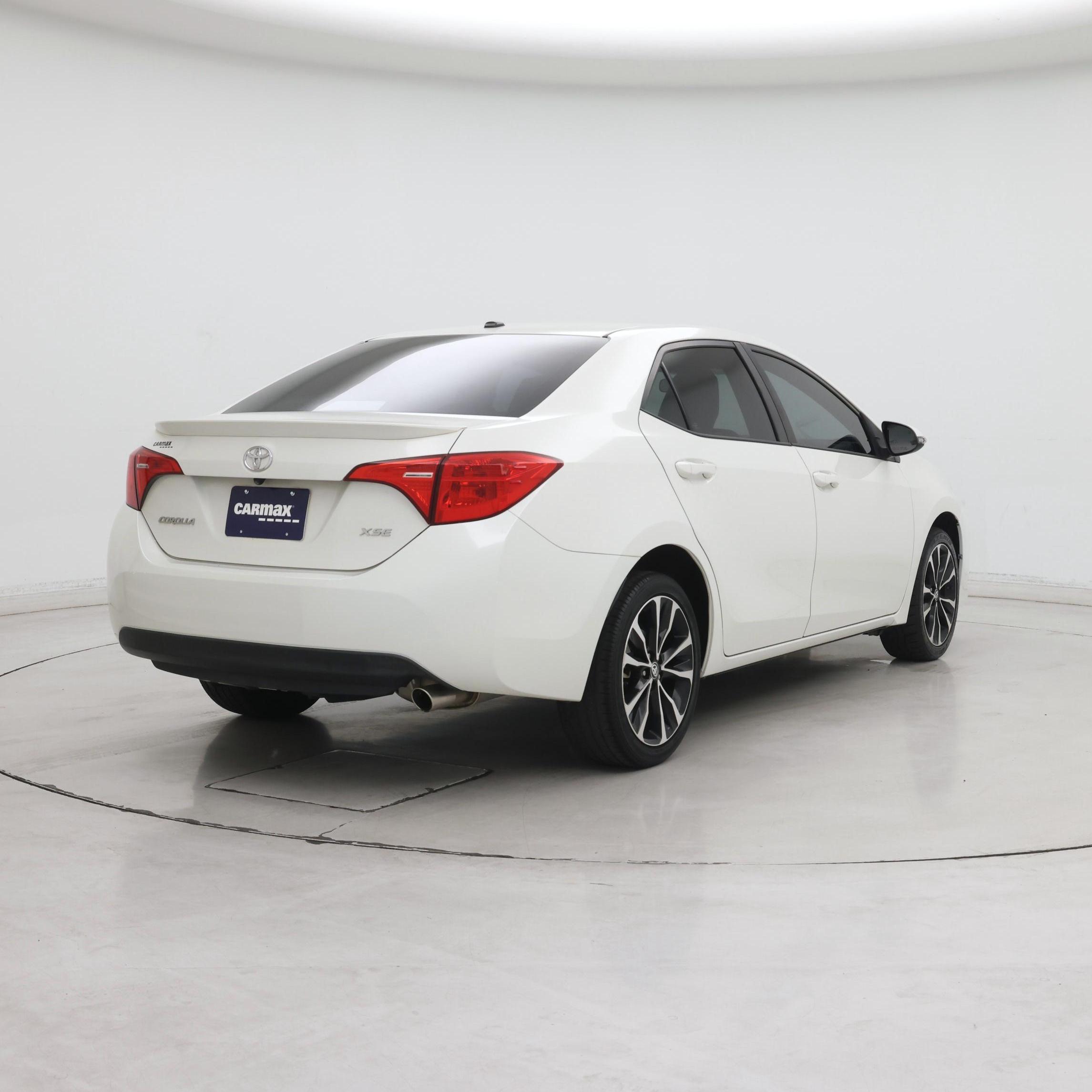 Thumbnail: 2018 Toyota Corolla - 8