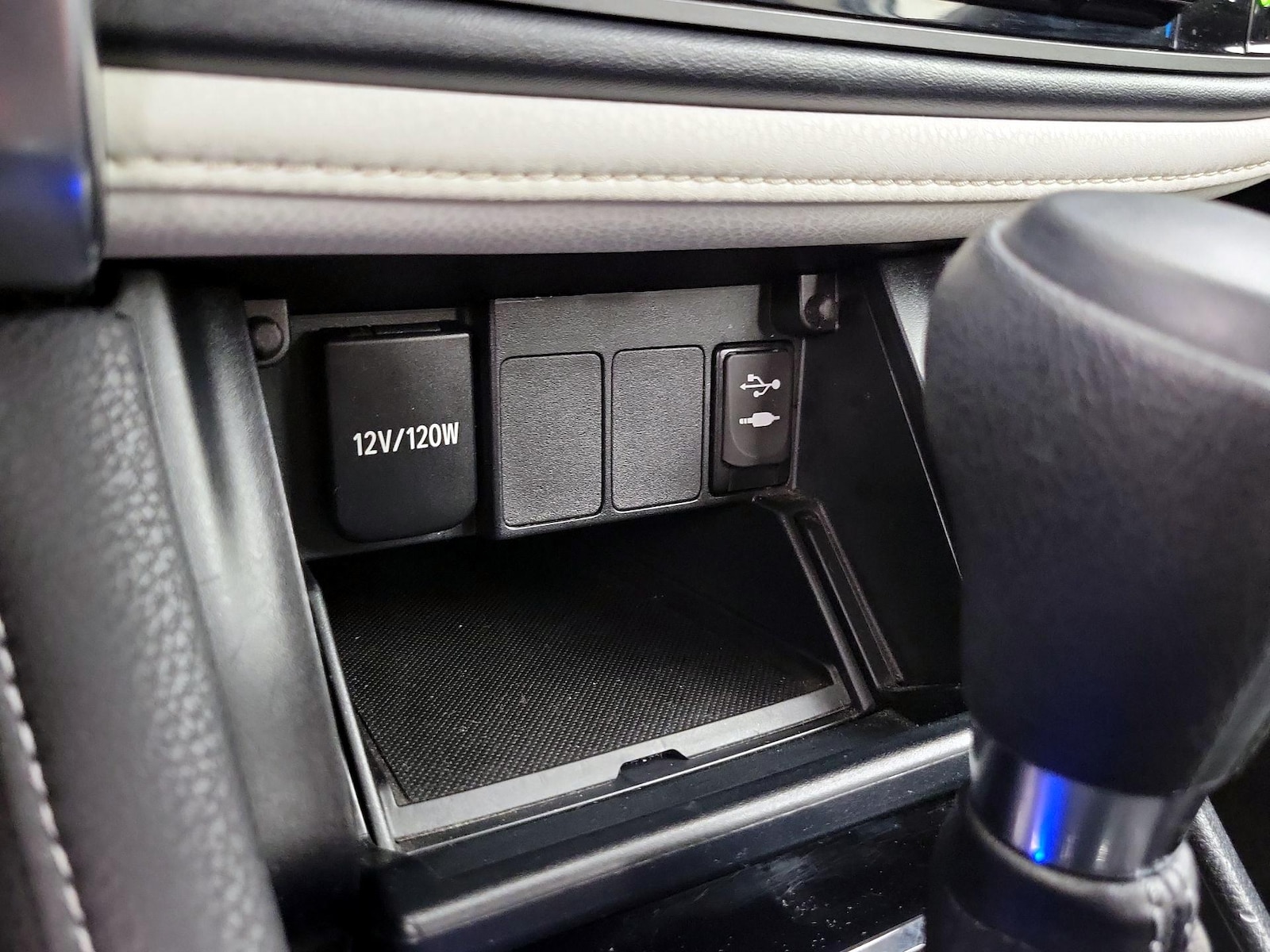 2018 Toyota Corolla iM Base - Photo 19