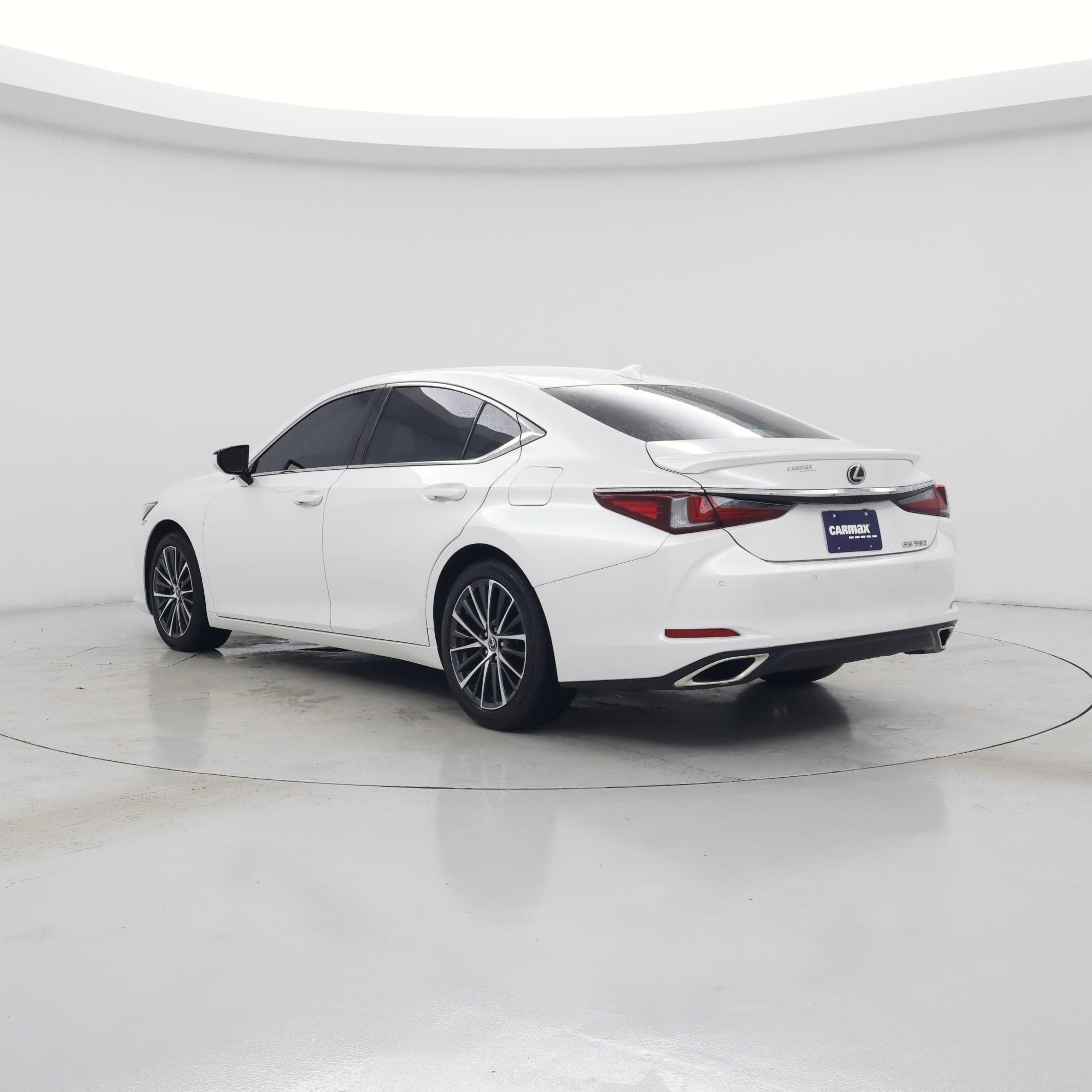 Thumbnail: 2018 Toyota Corolla iM - 2