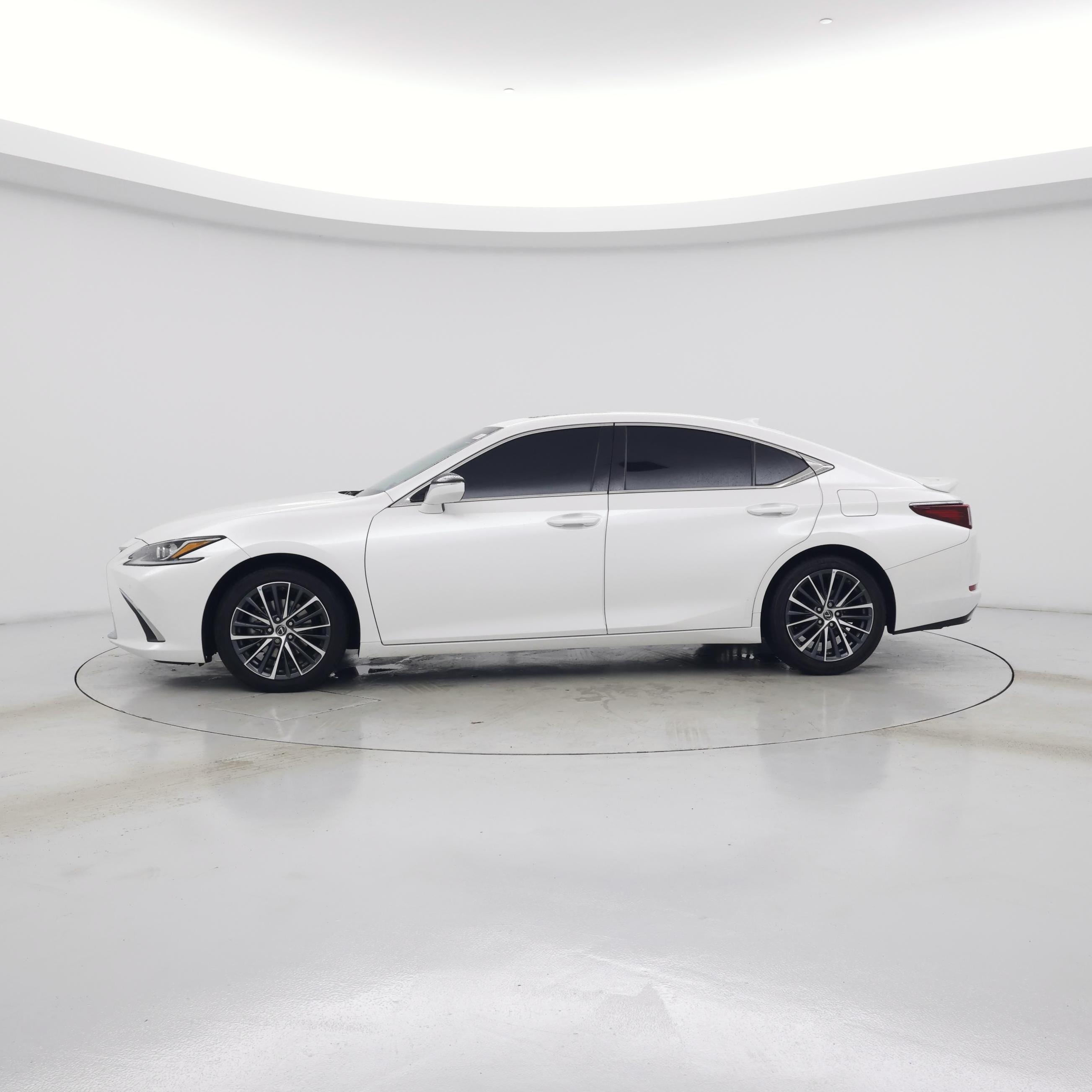 Thumbnail: 2018 Toyota Corolla iM - 3