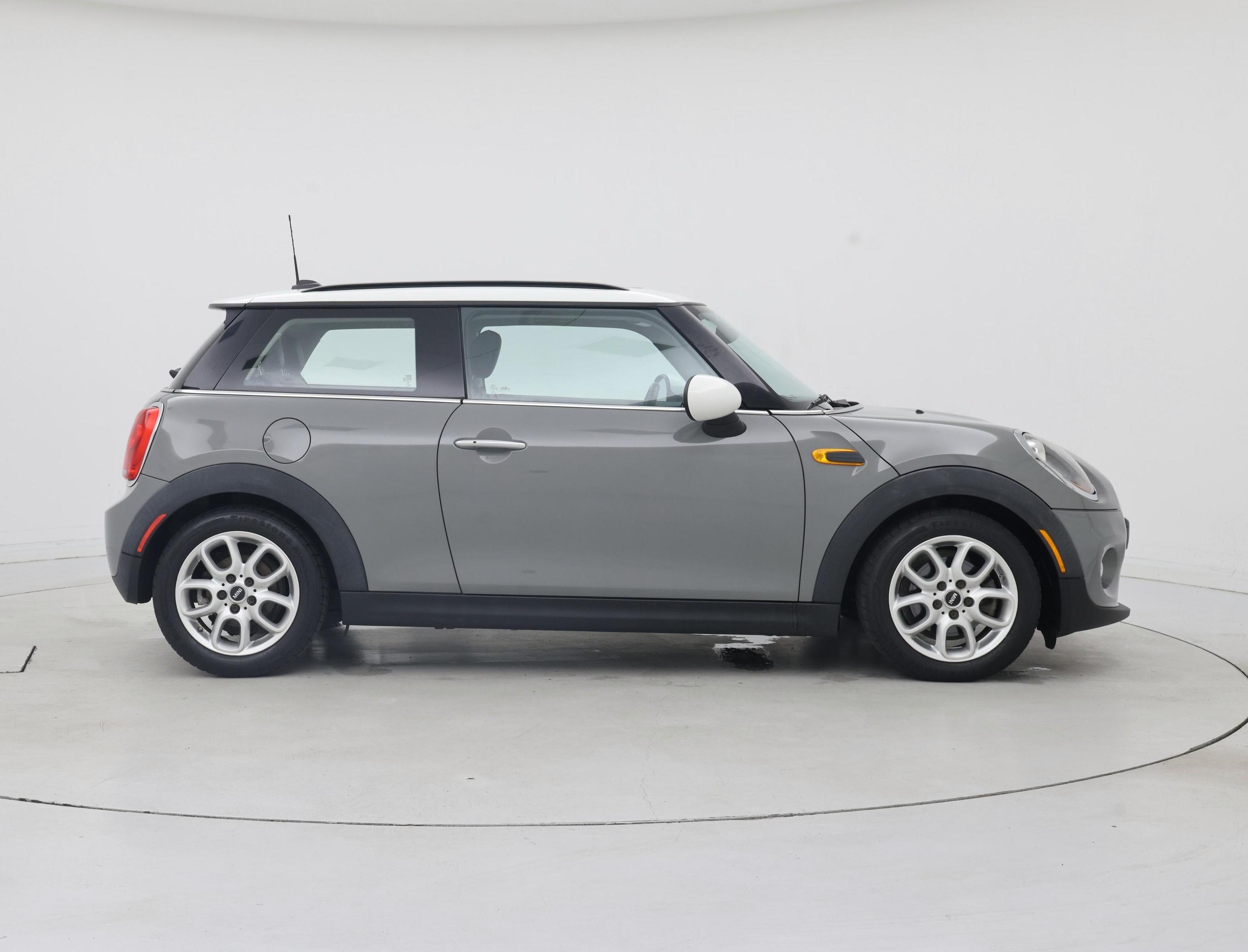 Thumbnail: 2015 MINI Cooper Hardtop - 7