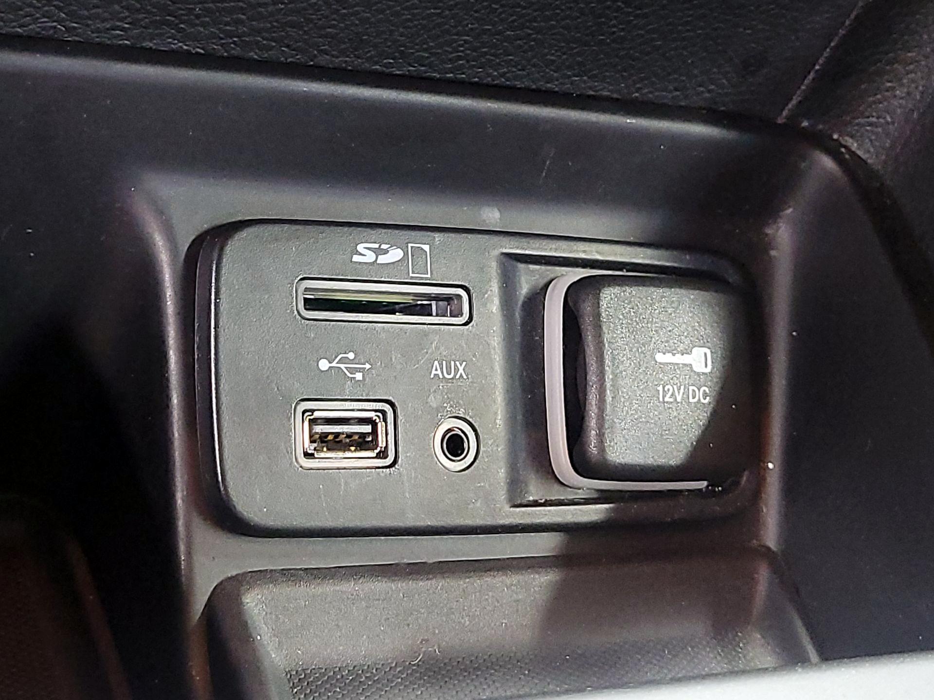 Thumbnail: 2016 Jeep Cherokee - 18