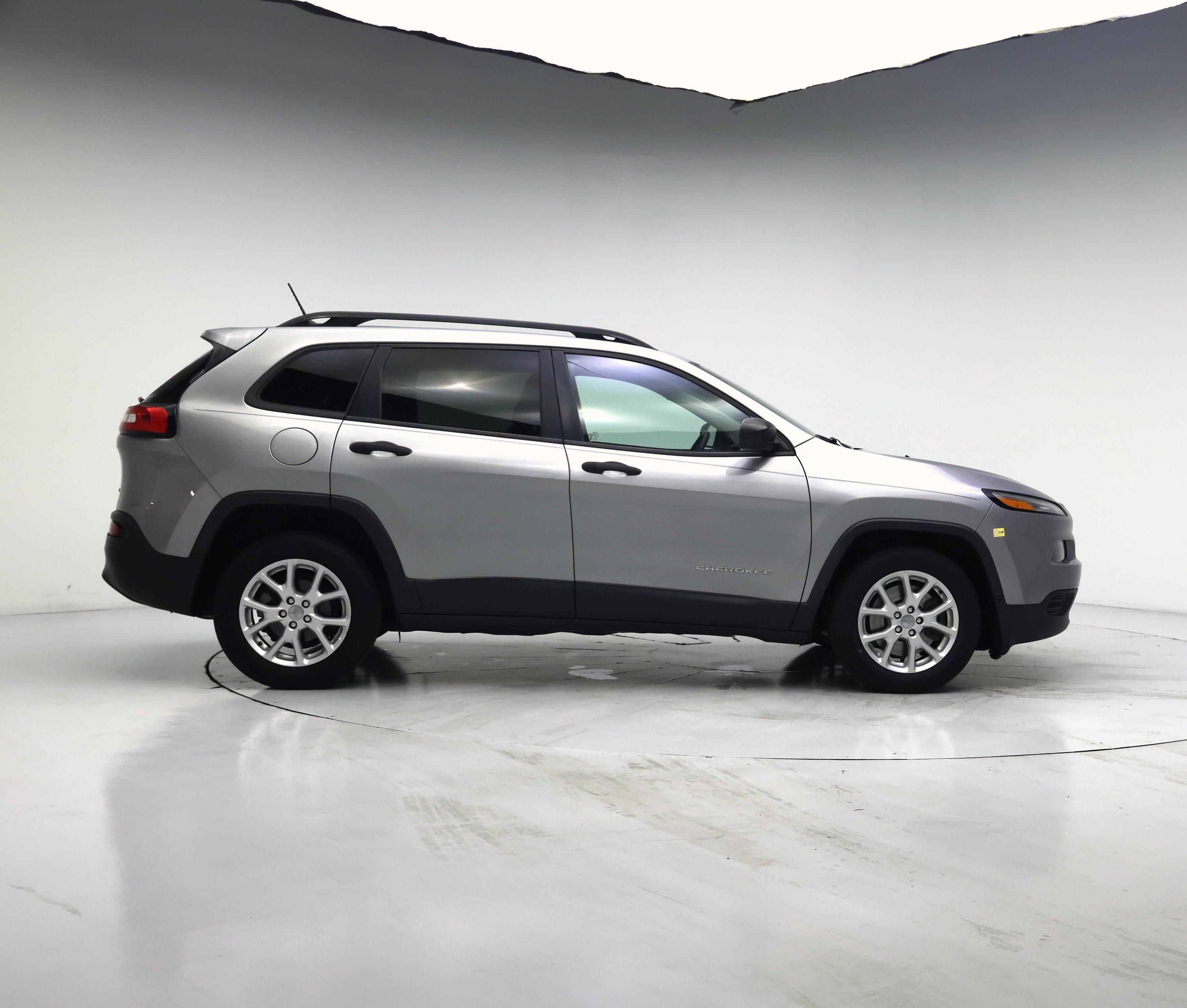 Thumbnail: 2016 Jeep Cherokee - 7