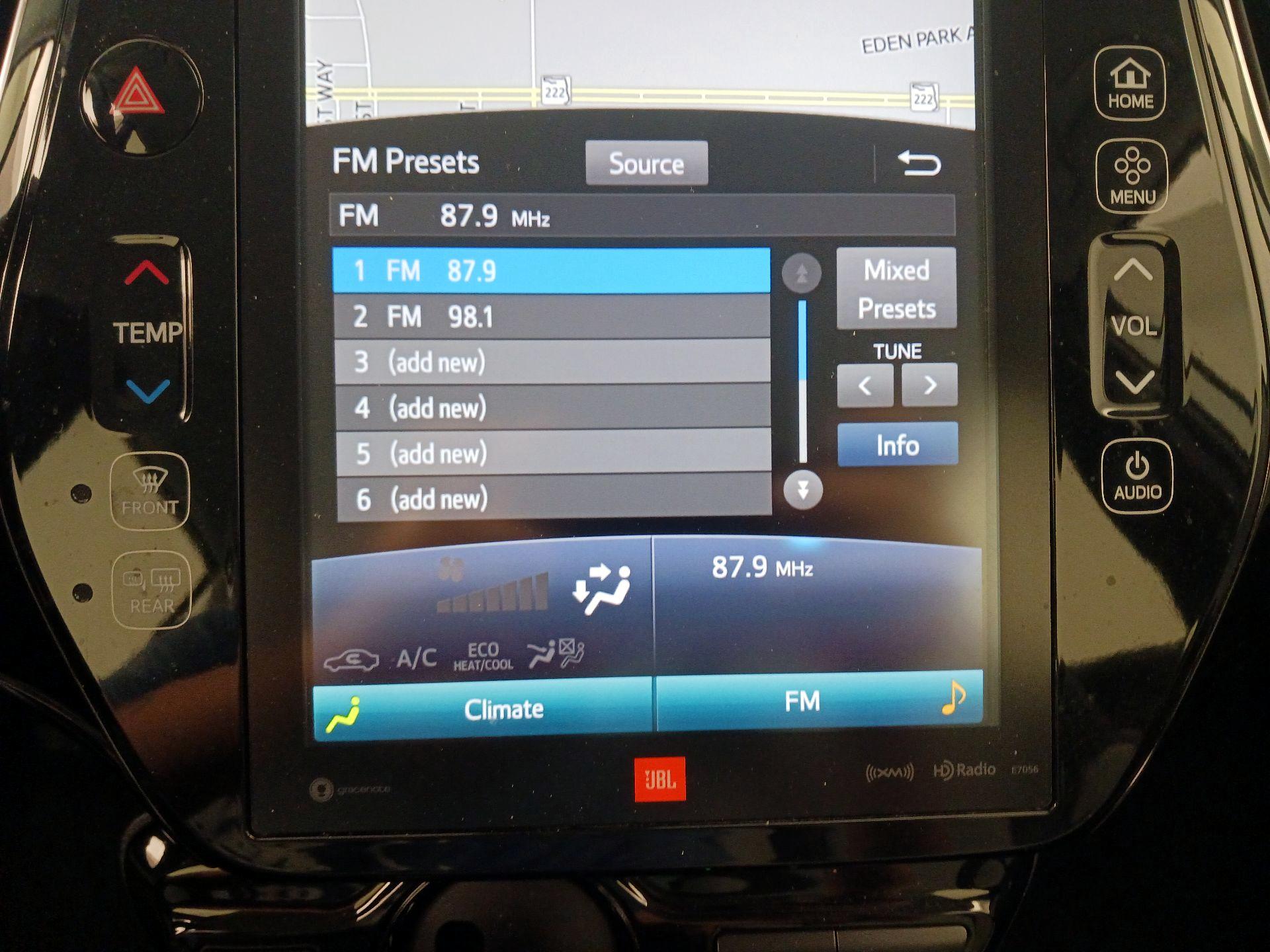 Thumbnail: 2019 Toyota Prius - 16