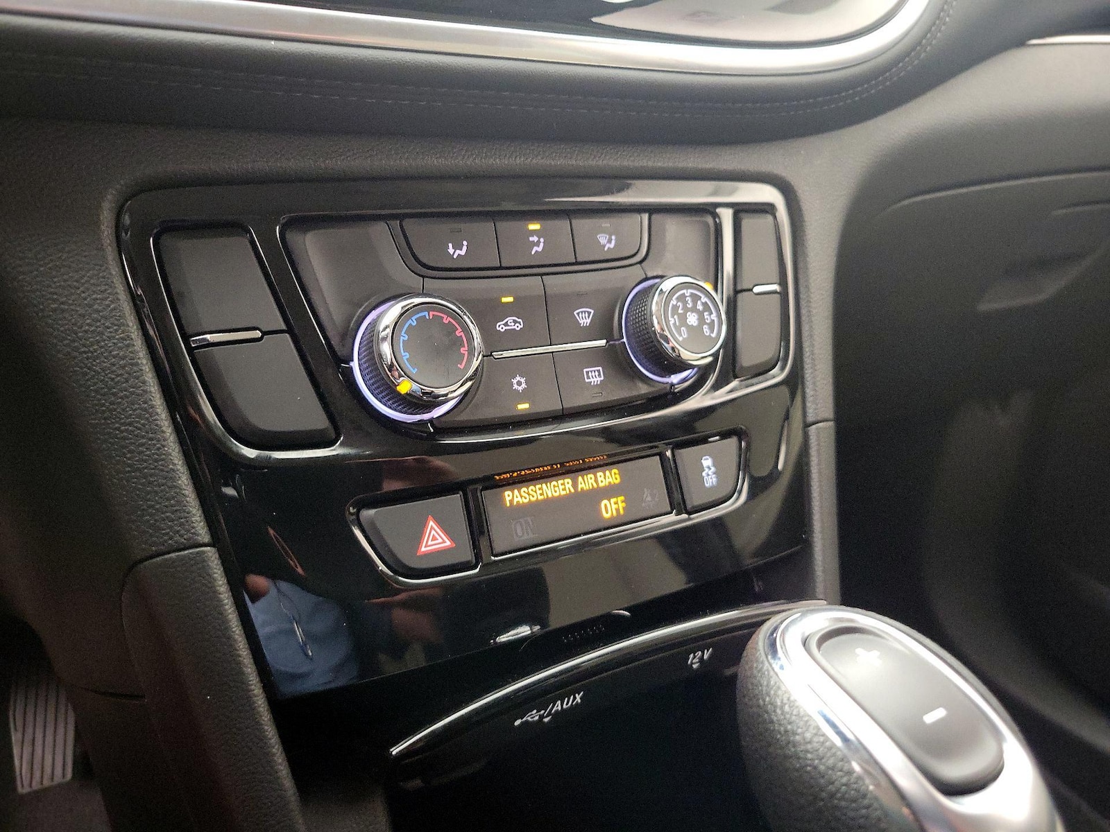 2022 Buick Encore Preferred - Photo 17