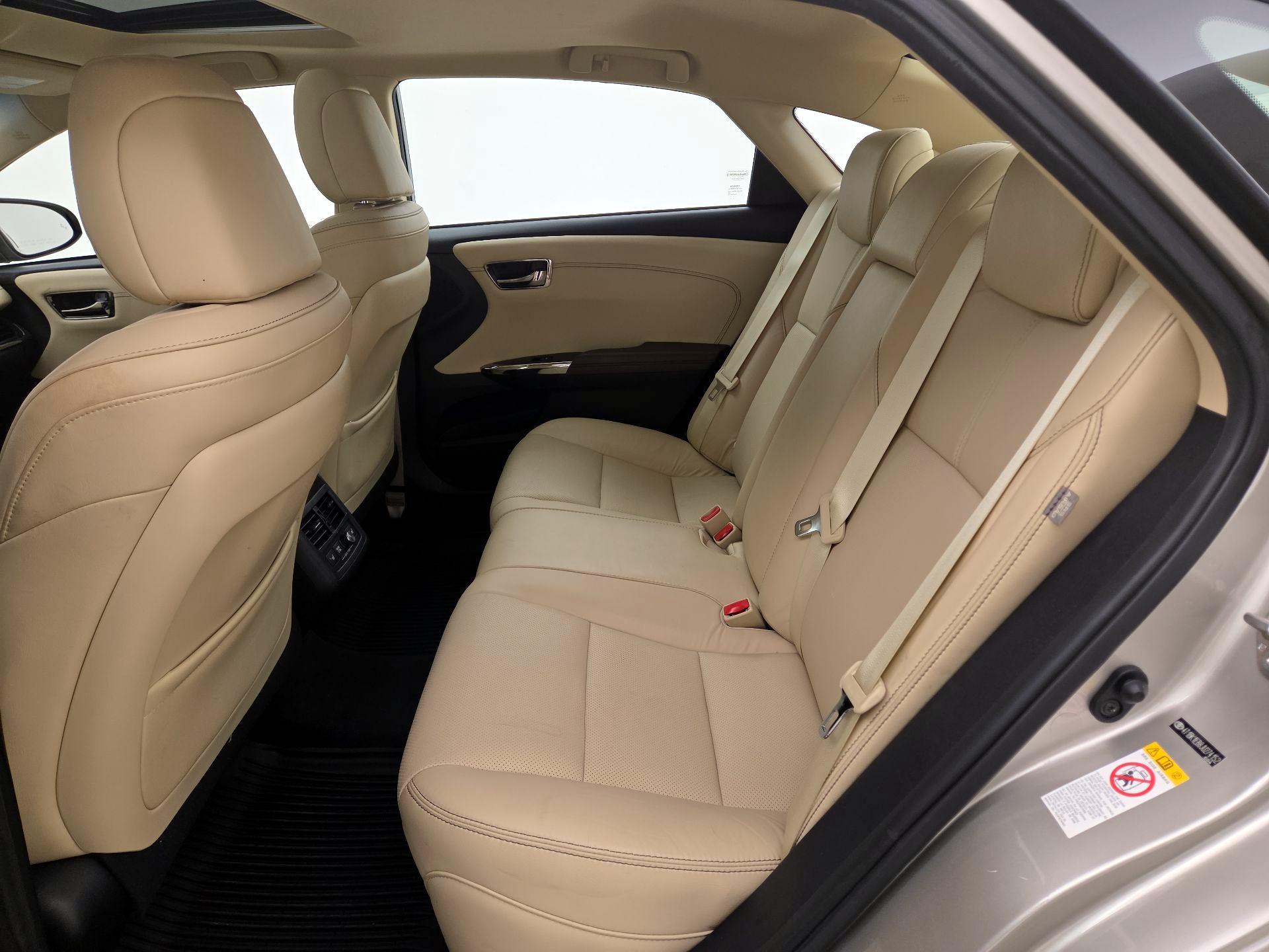 Thumbnail: 2018 Toyota Avalon - 19