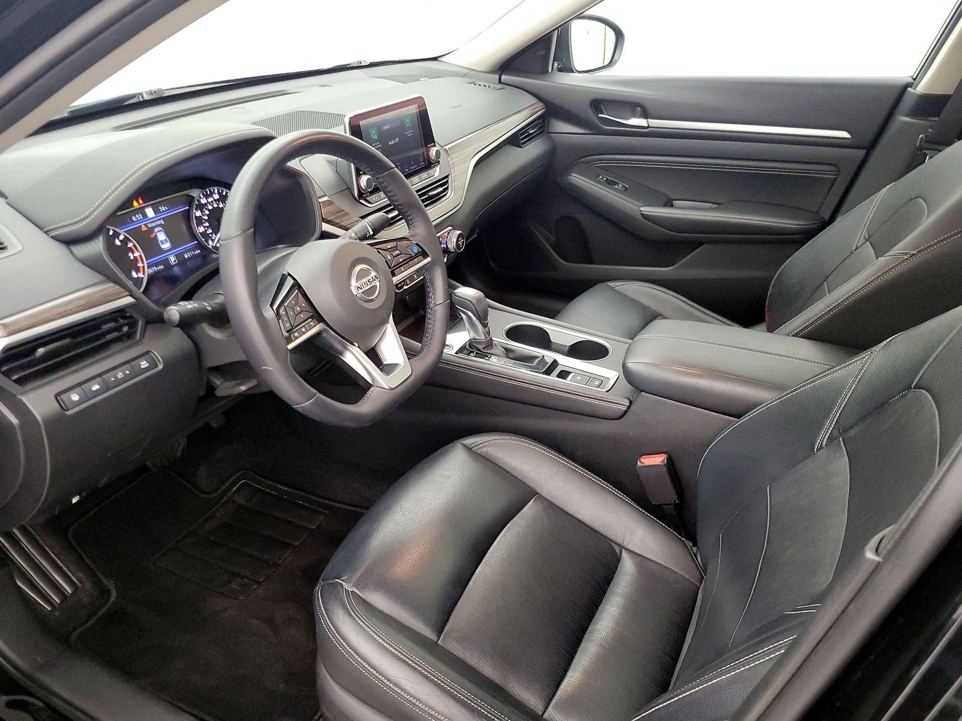 Thumbnail: 2019 Nissan Altima - 11