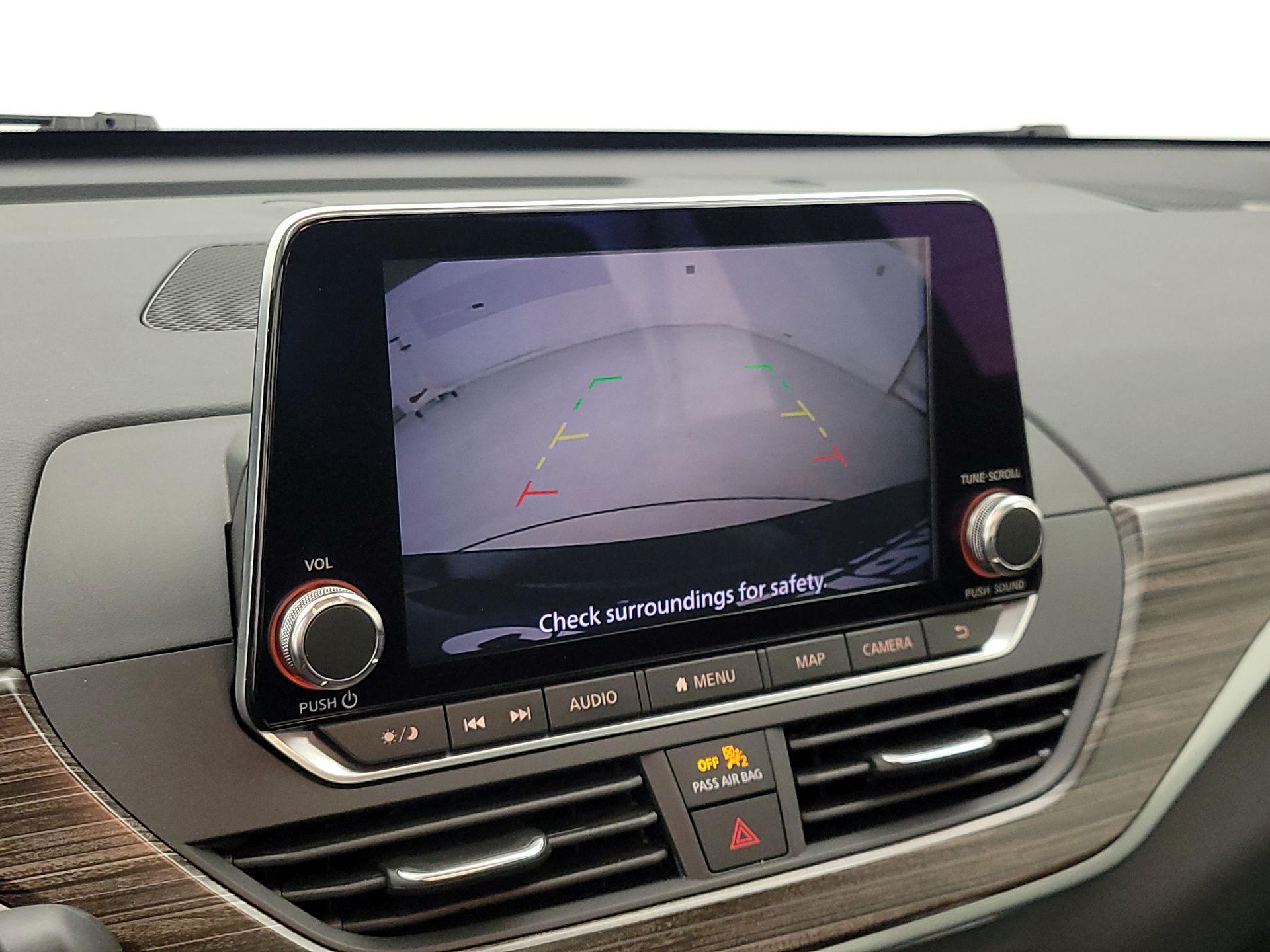 Thumbnail: 2019 Nissan Altima - 15