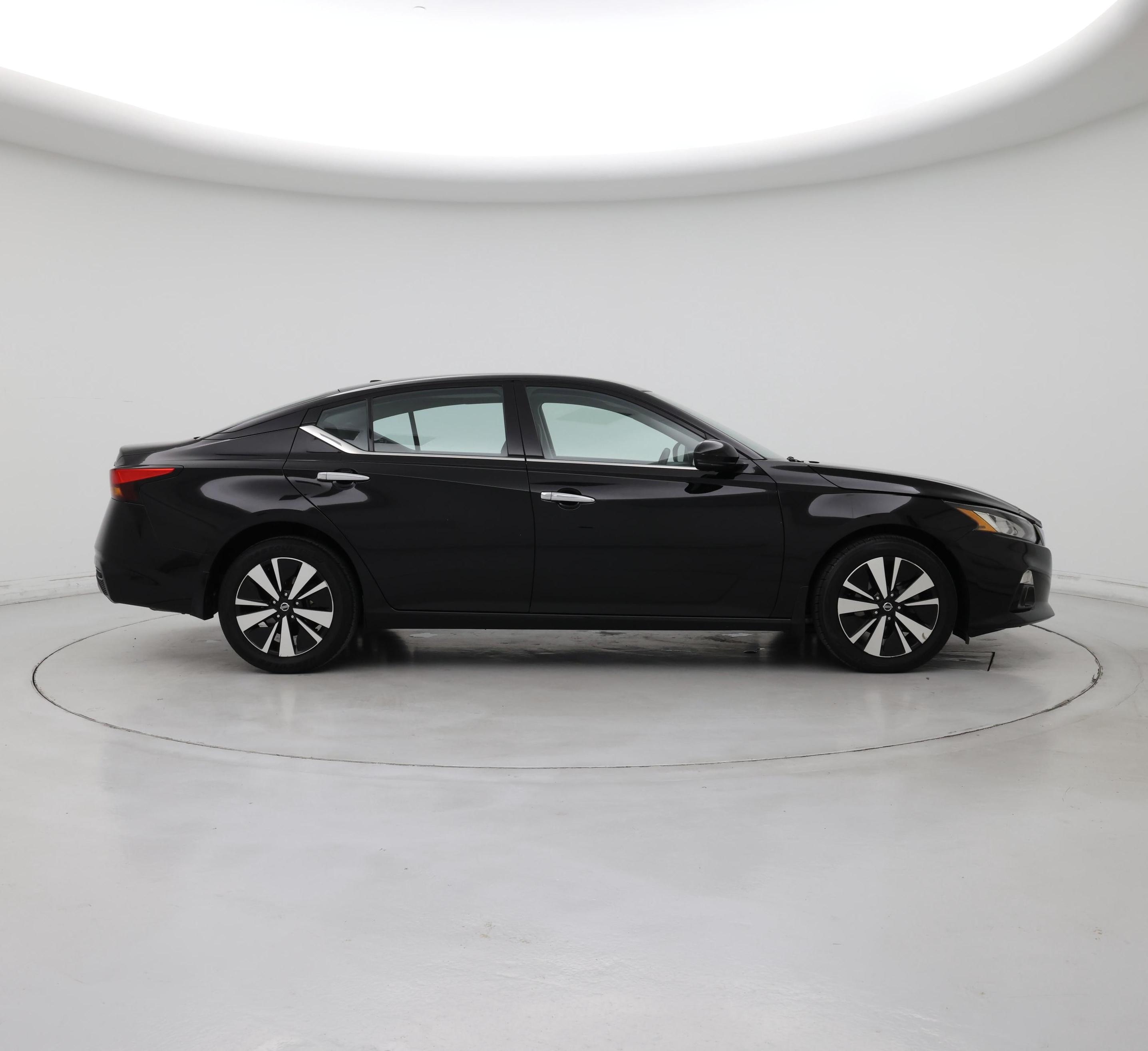 Thumbnail: 2019 Nissan Altima - 7