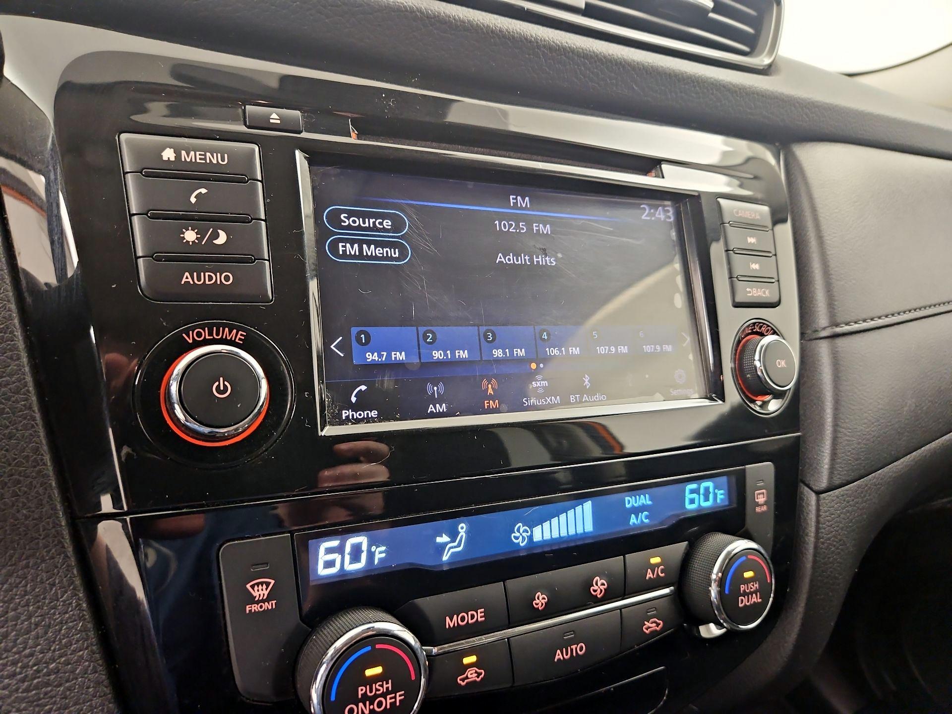 Thumbnail: 2019 Nissan Rogue - 15