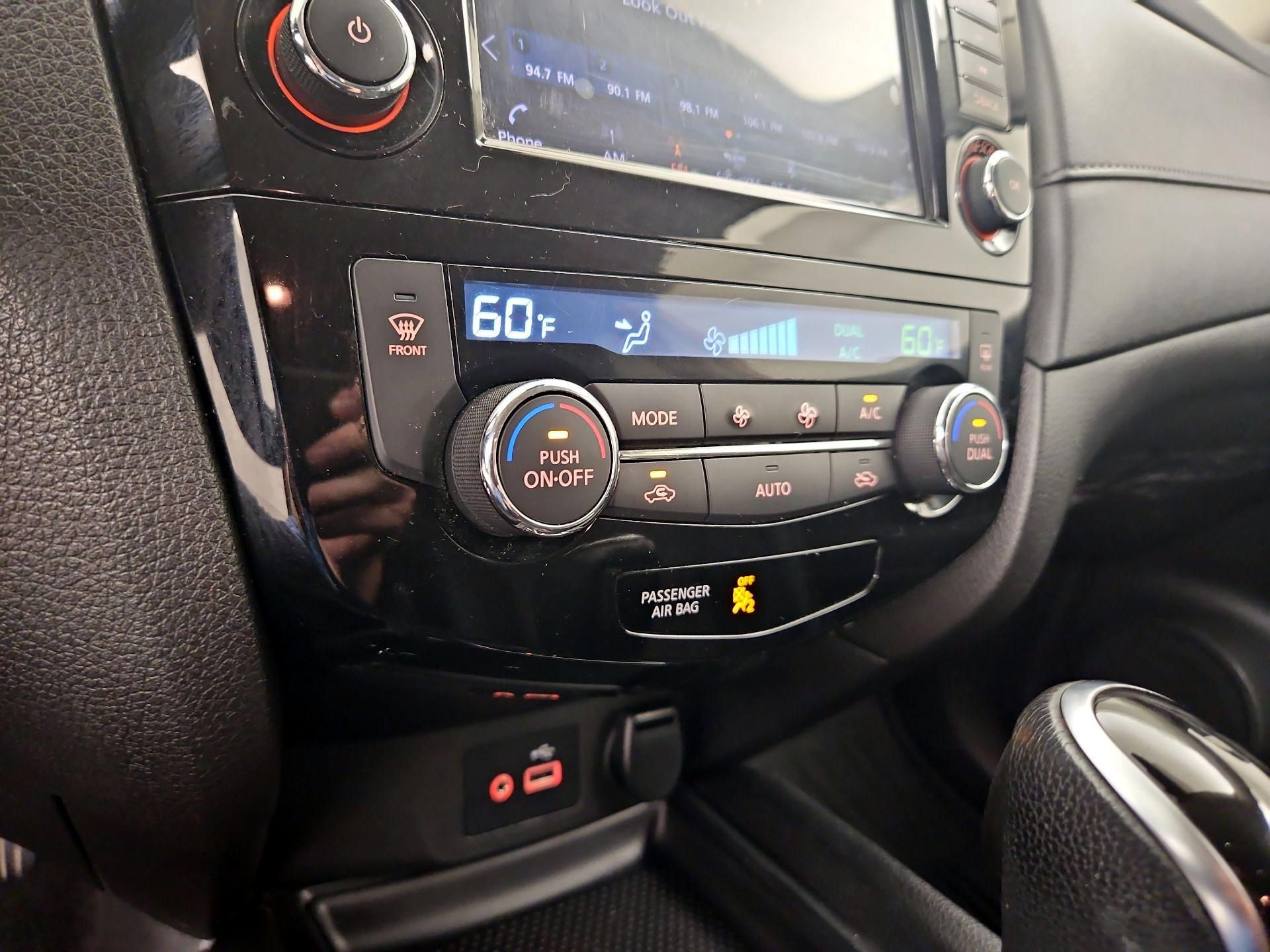 Thumbnail: 2019 Nissan Rogue - 16