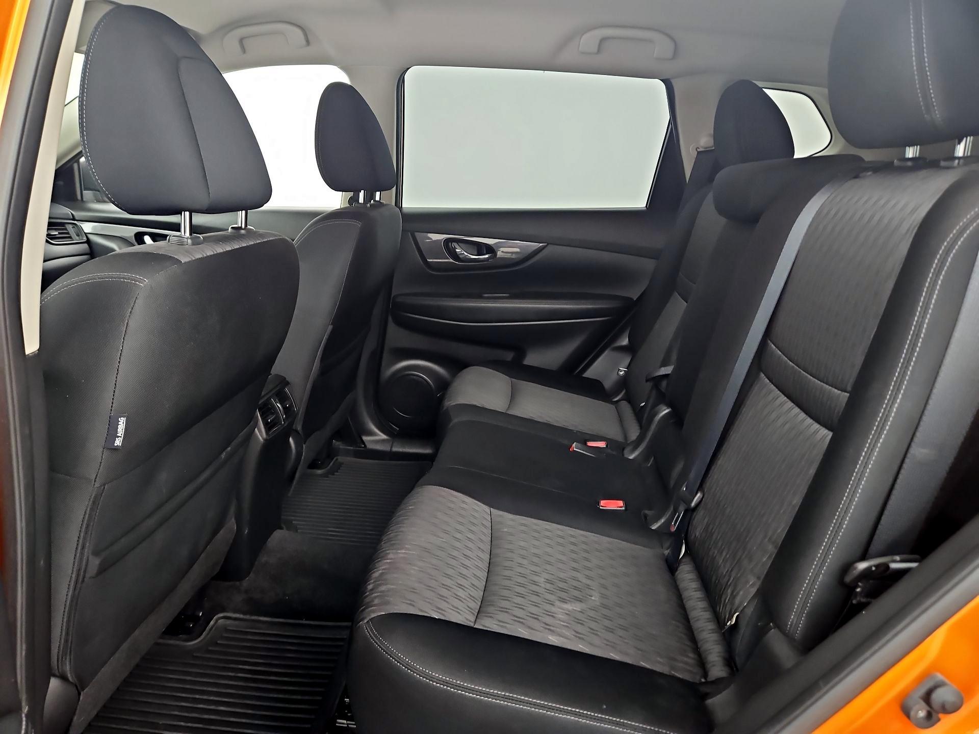 Thumbnail: 2019 Nissan Rogue - 19