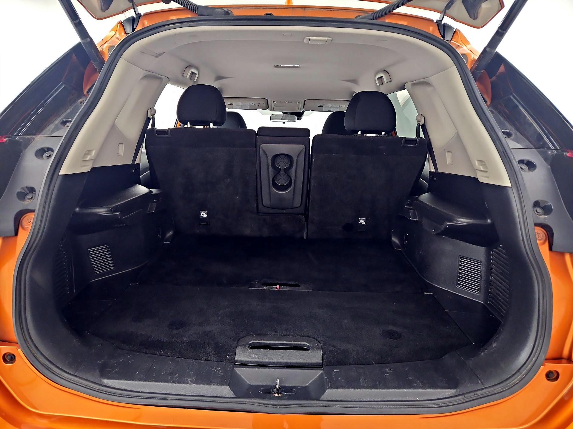 Thumbnail: 2019 Nissan Rogue - 20