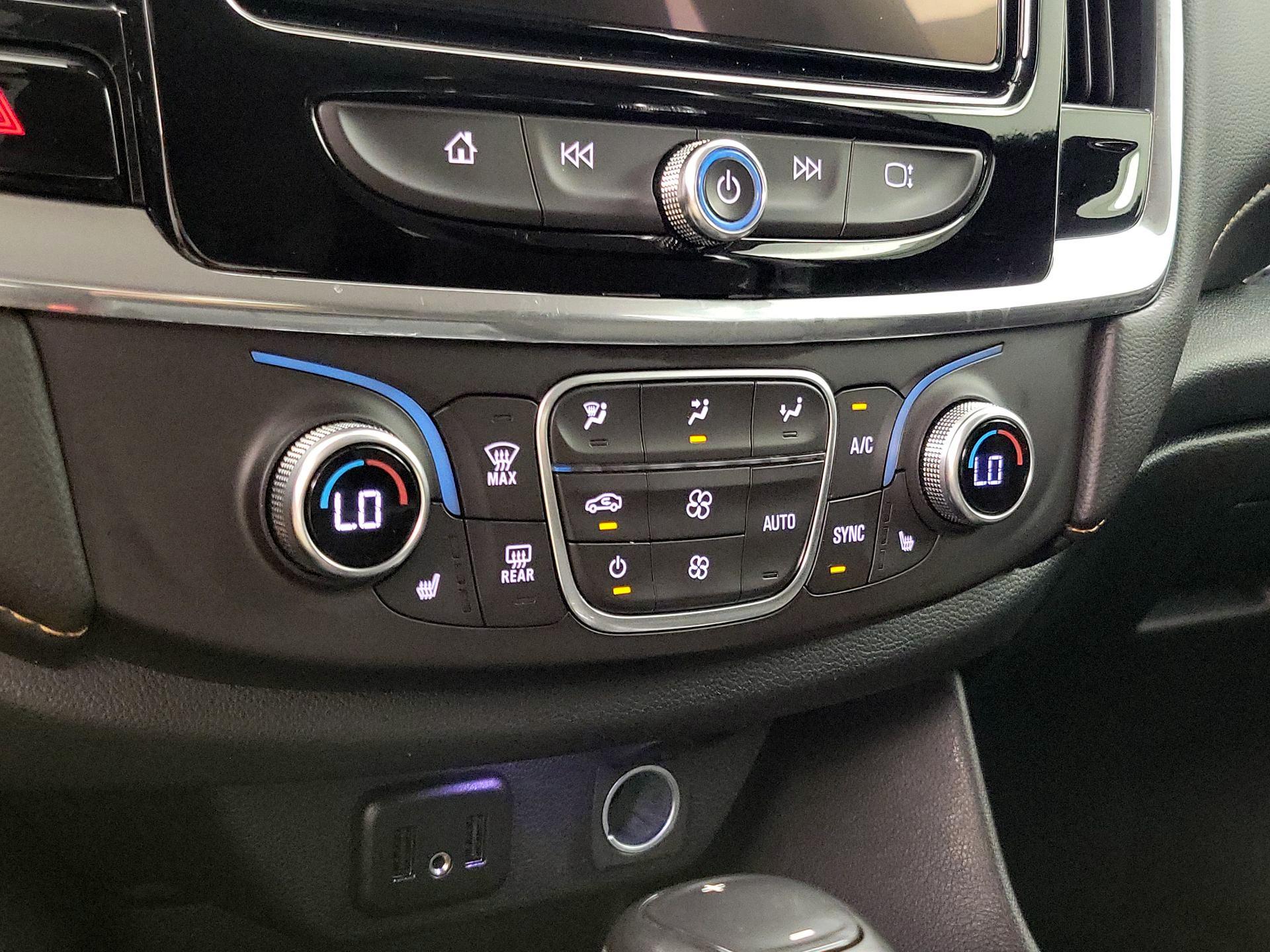 Thumbnail: 2018 Chevrolet Traverse - 16