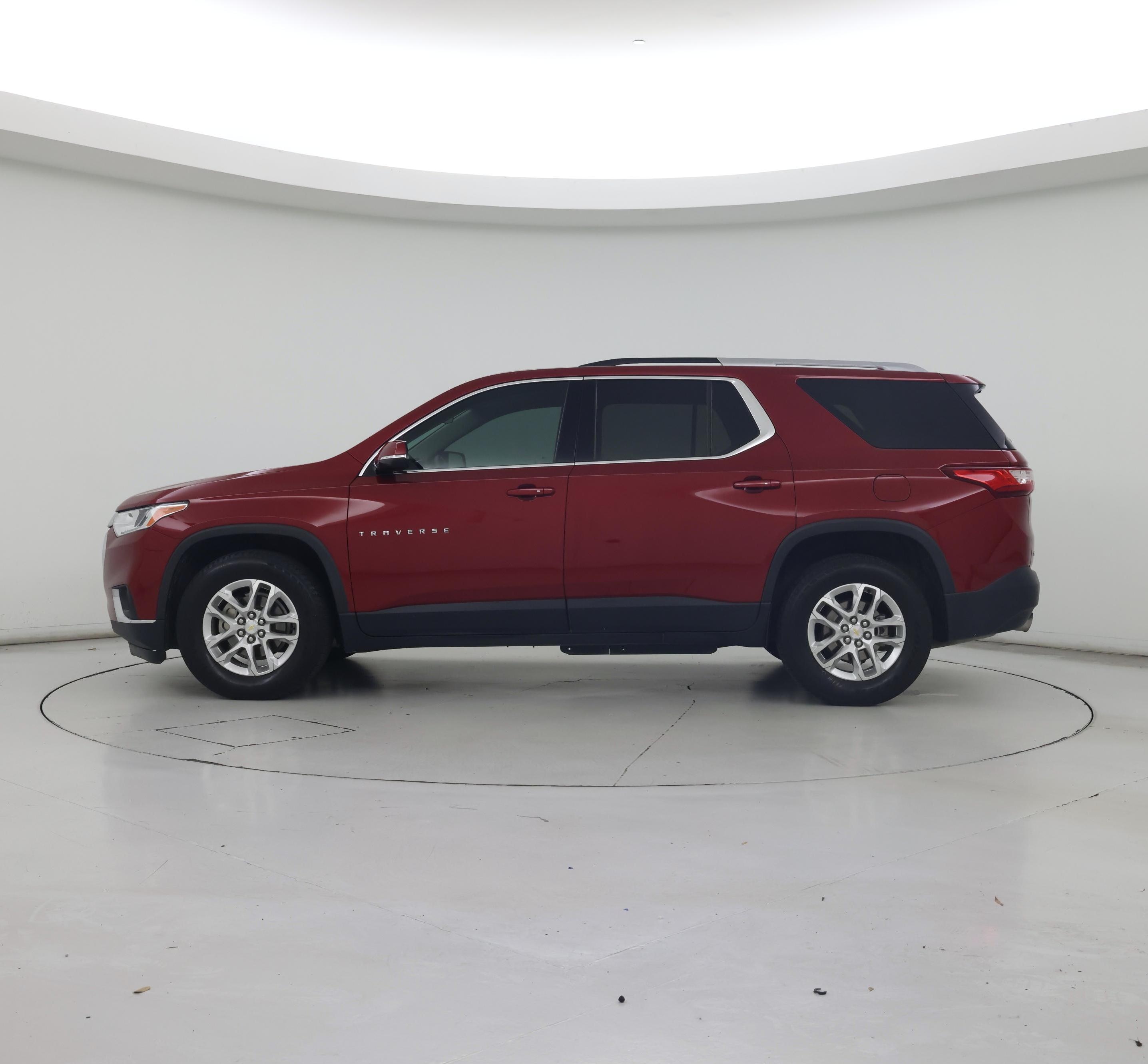 Thumbnail: 2018 Chevrolet Traverse - 3
