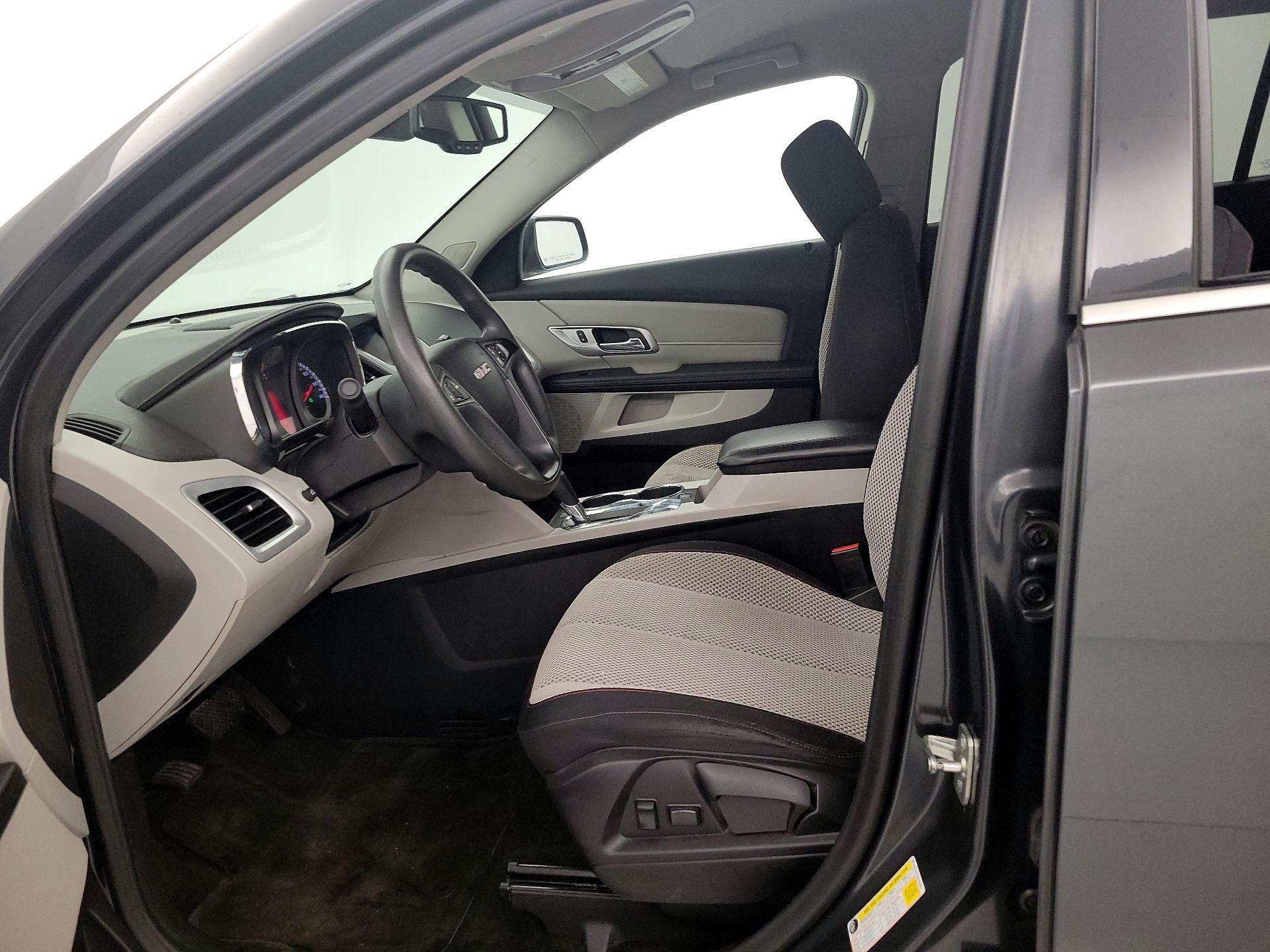 Thumbnail: 2017 GMC Terrain - 11