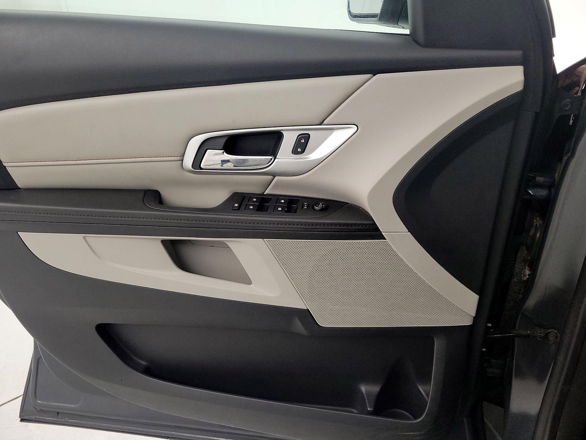 Thumbnail: 2017 GMC Terrain - 12