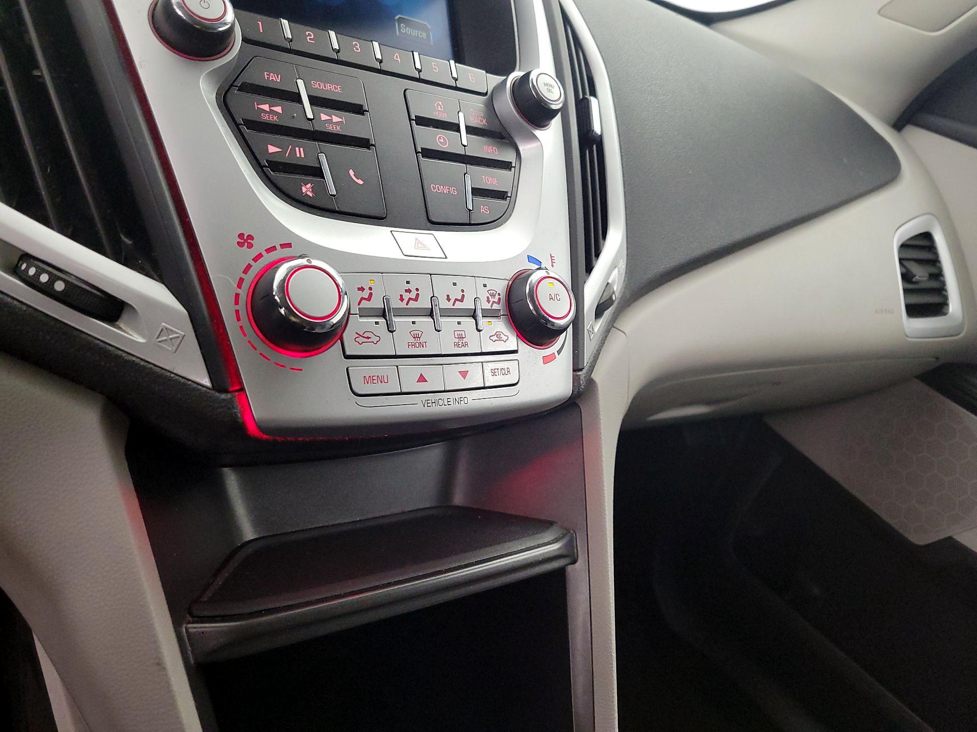 Thumbnail: 2017 GMC Terrain - 15
