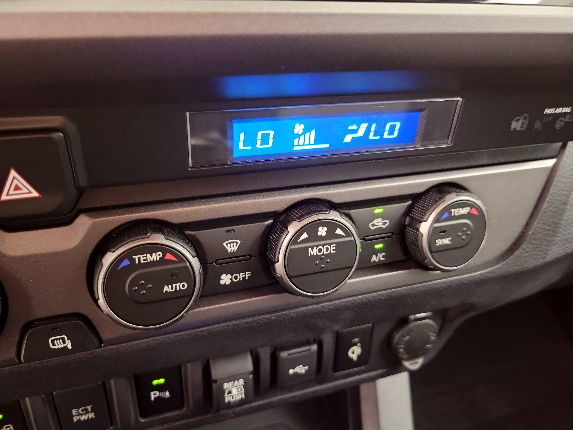 Thumbnail: 2021 Toyota Tacoma - 16