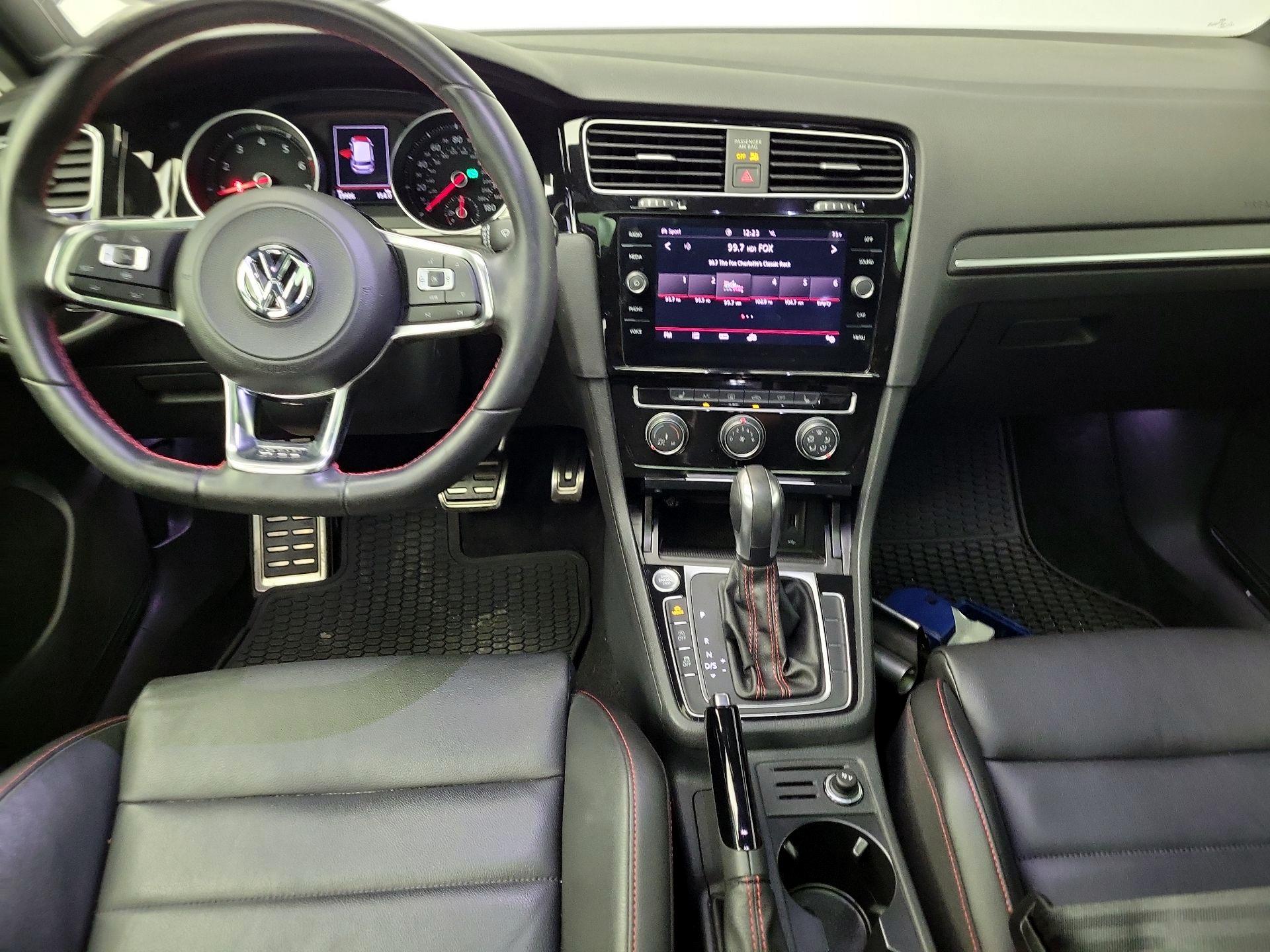 Thumbnail: 2020 Volkswagen Golf - 9