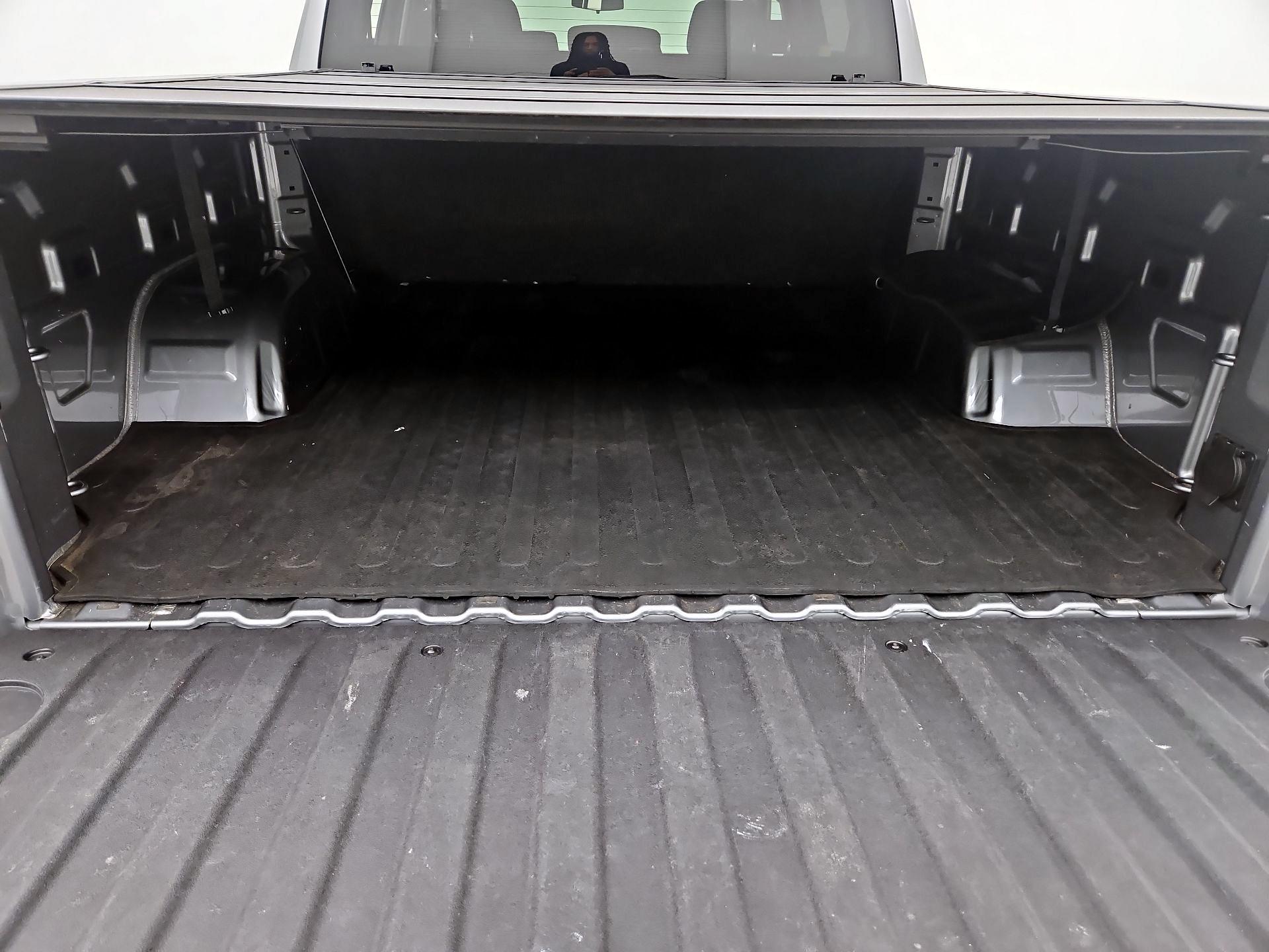 Thumbnail: 2025 Chevrolet Silverado 1500 - 20