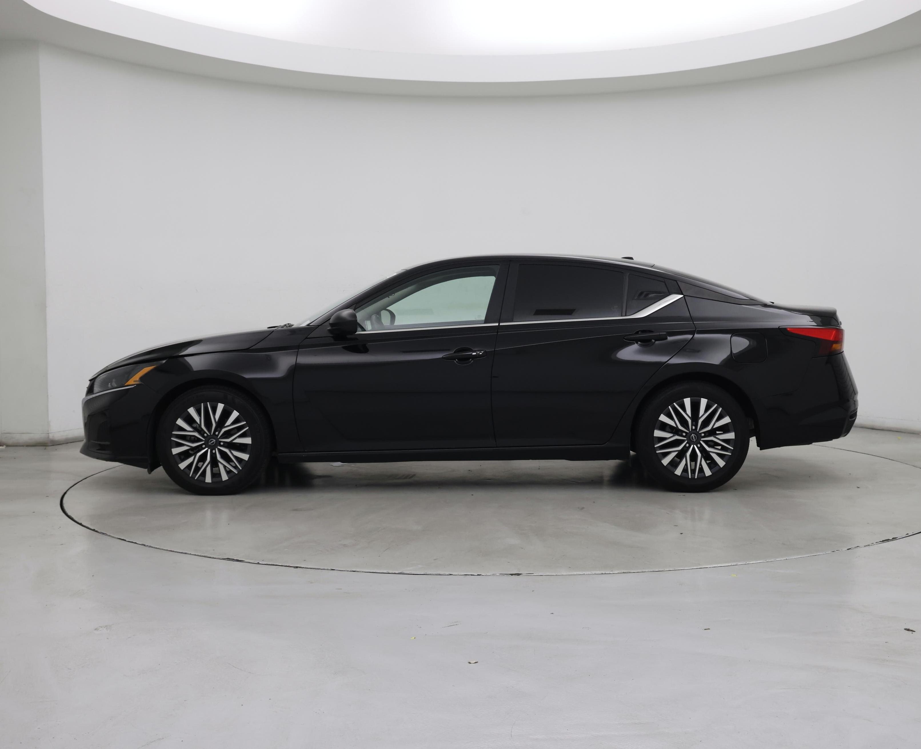 Thumbnail: 2024 Nissan Altima - 3