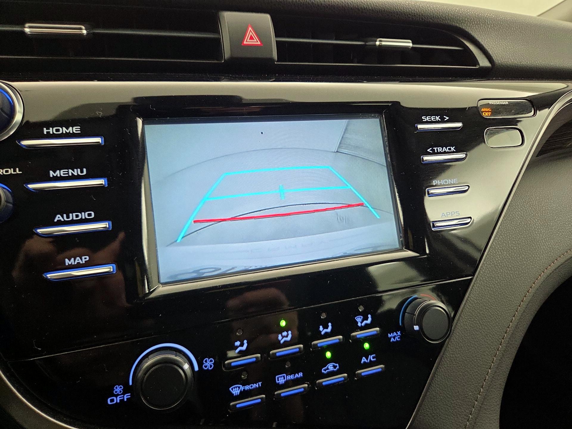 Thumbnail: 2019 Toyota Camry - 14