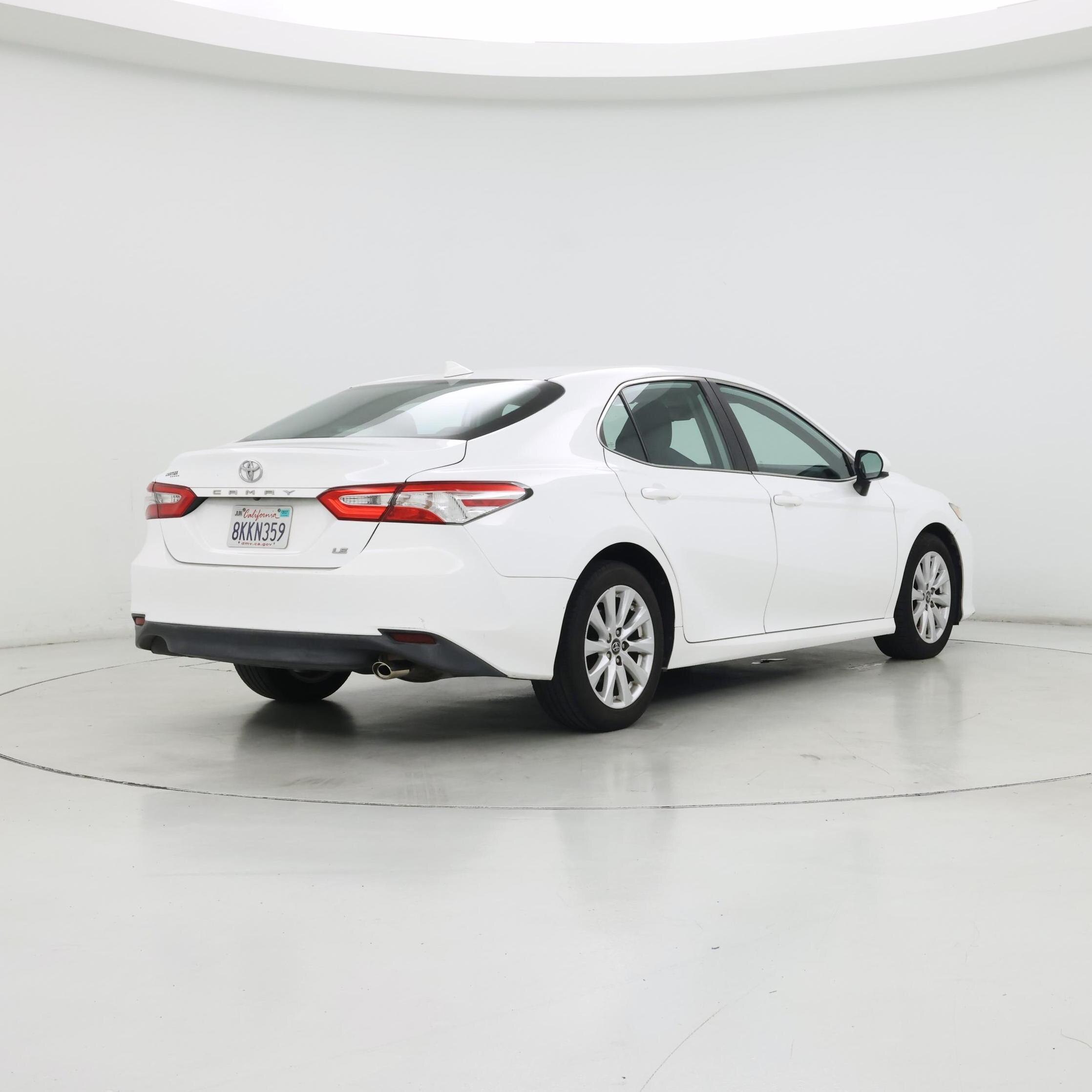 Thumbnail: 2019 Toyota Camry - 8