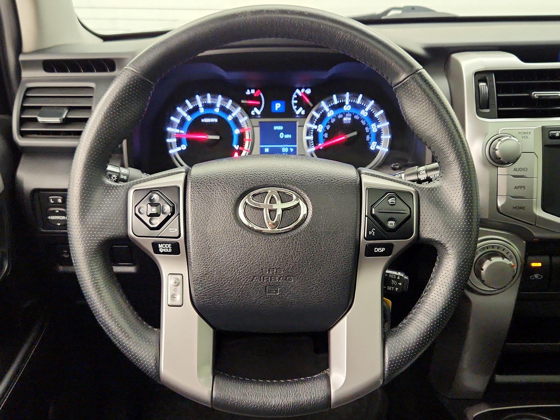 Thumbnail: 2018 Toyota 4Runner - 10
