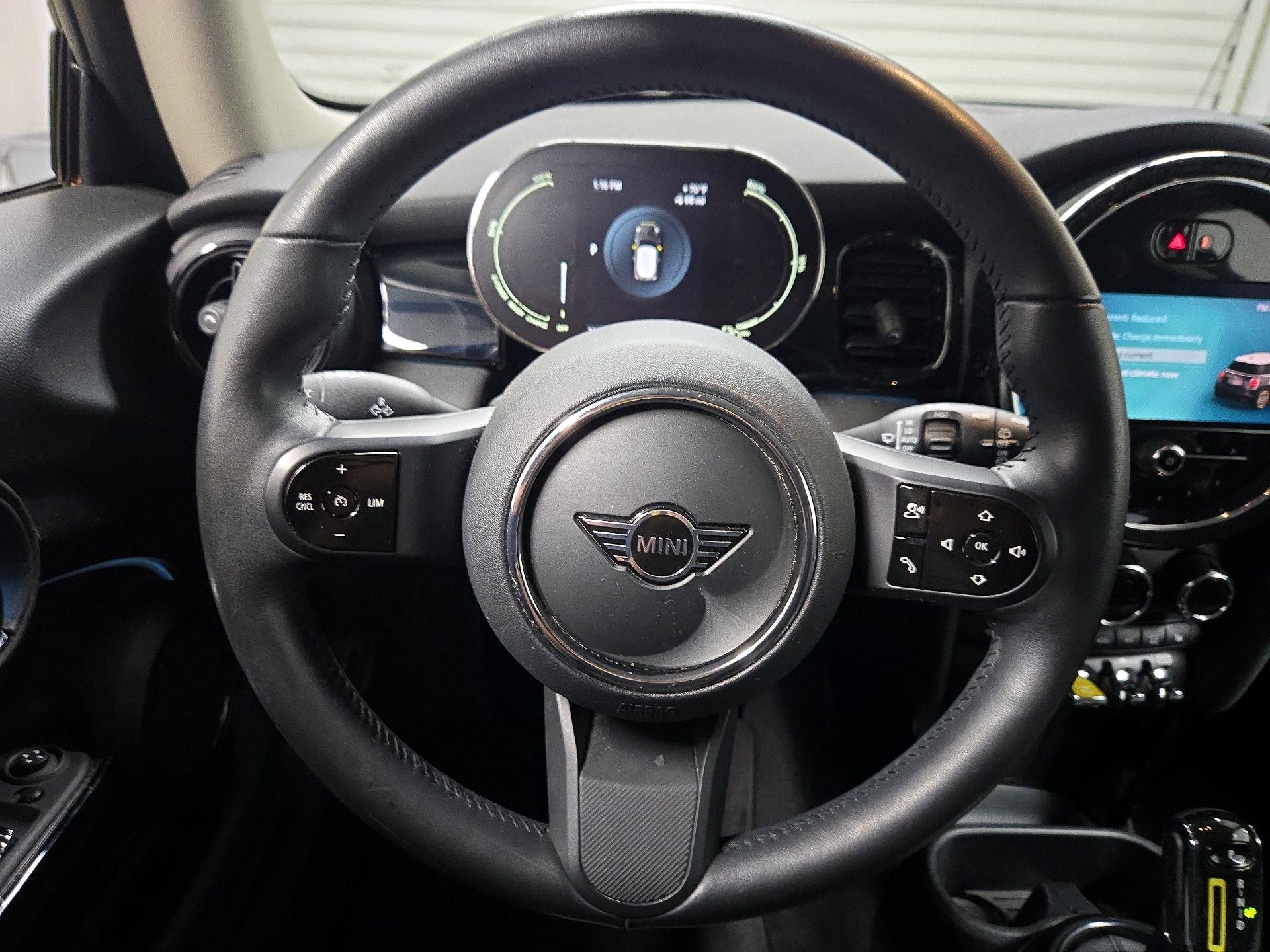 Thumbnail: 2022 MINI Cooper Hardtop - 10
