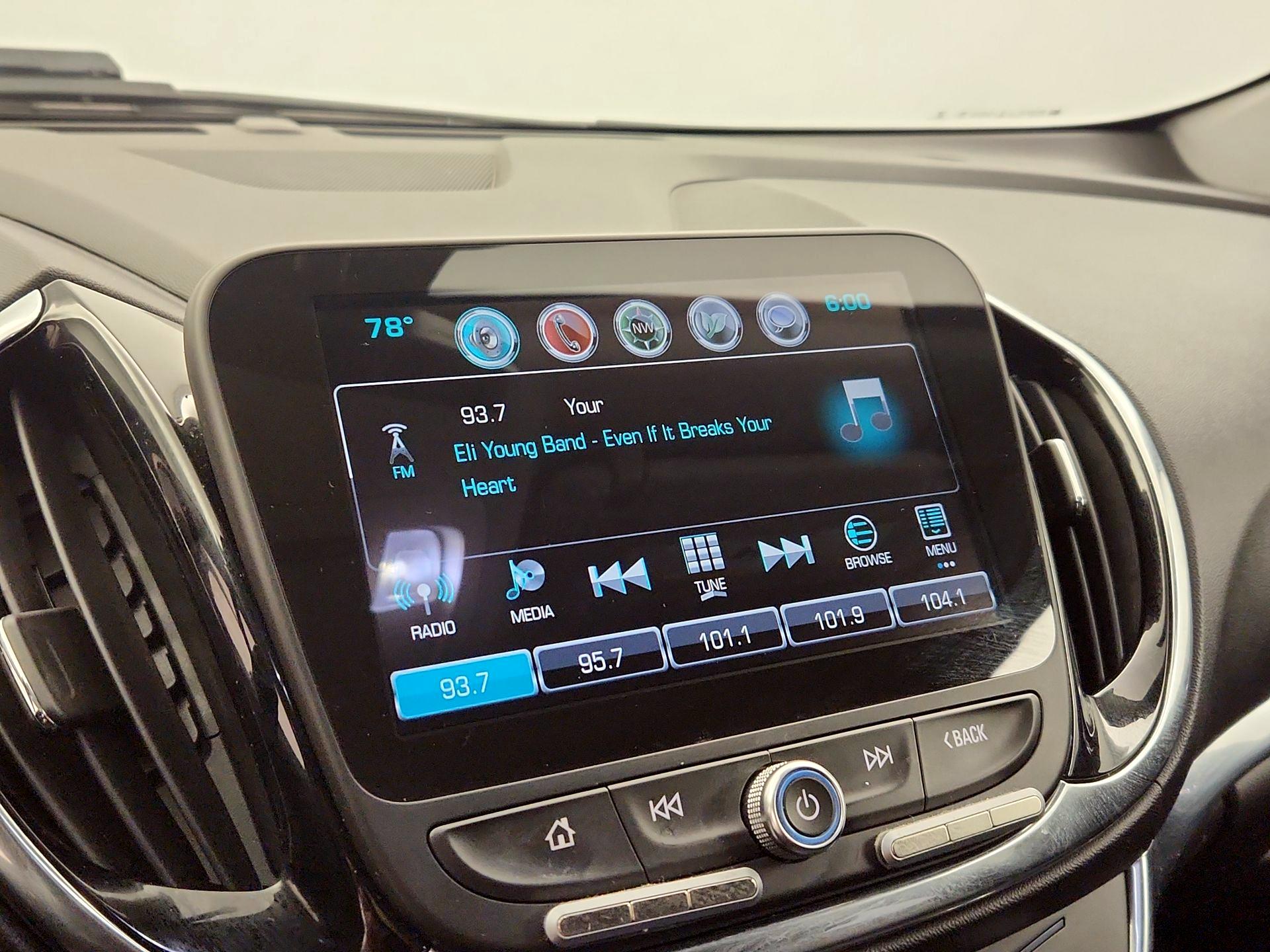 Thumbnail: 2018 Chevrolet Volt - 16