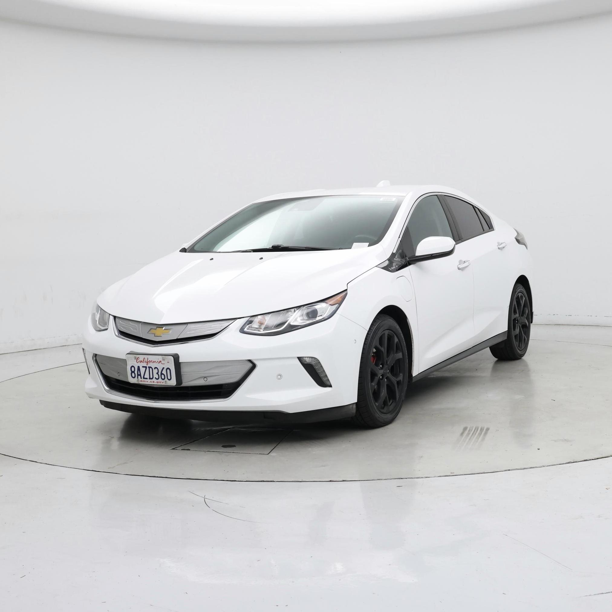 Thumbnail: 2018 Chevrolet Volt - 4