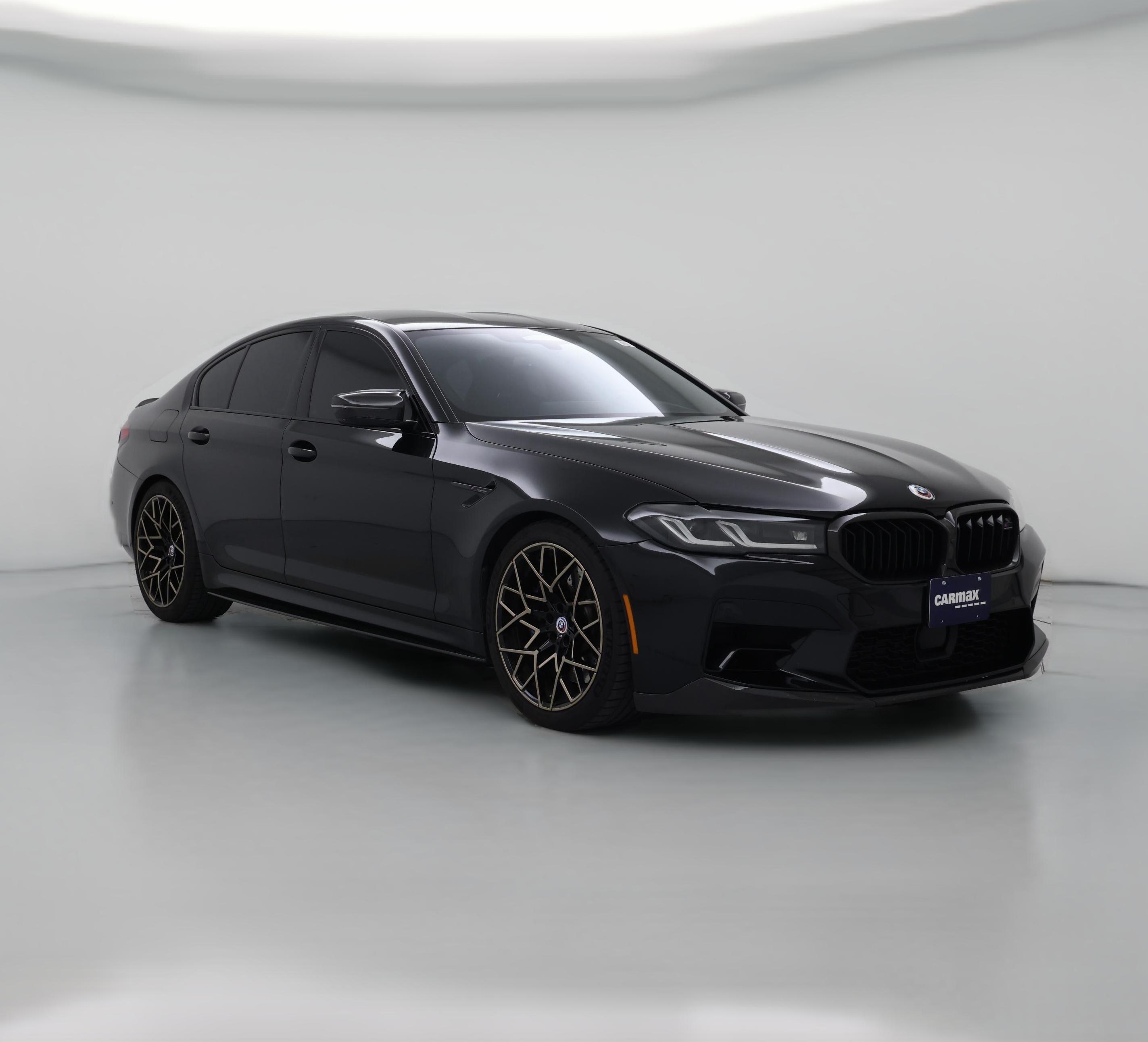 Thumbnail: 2023 BMW M5 - 1