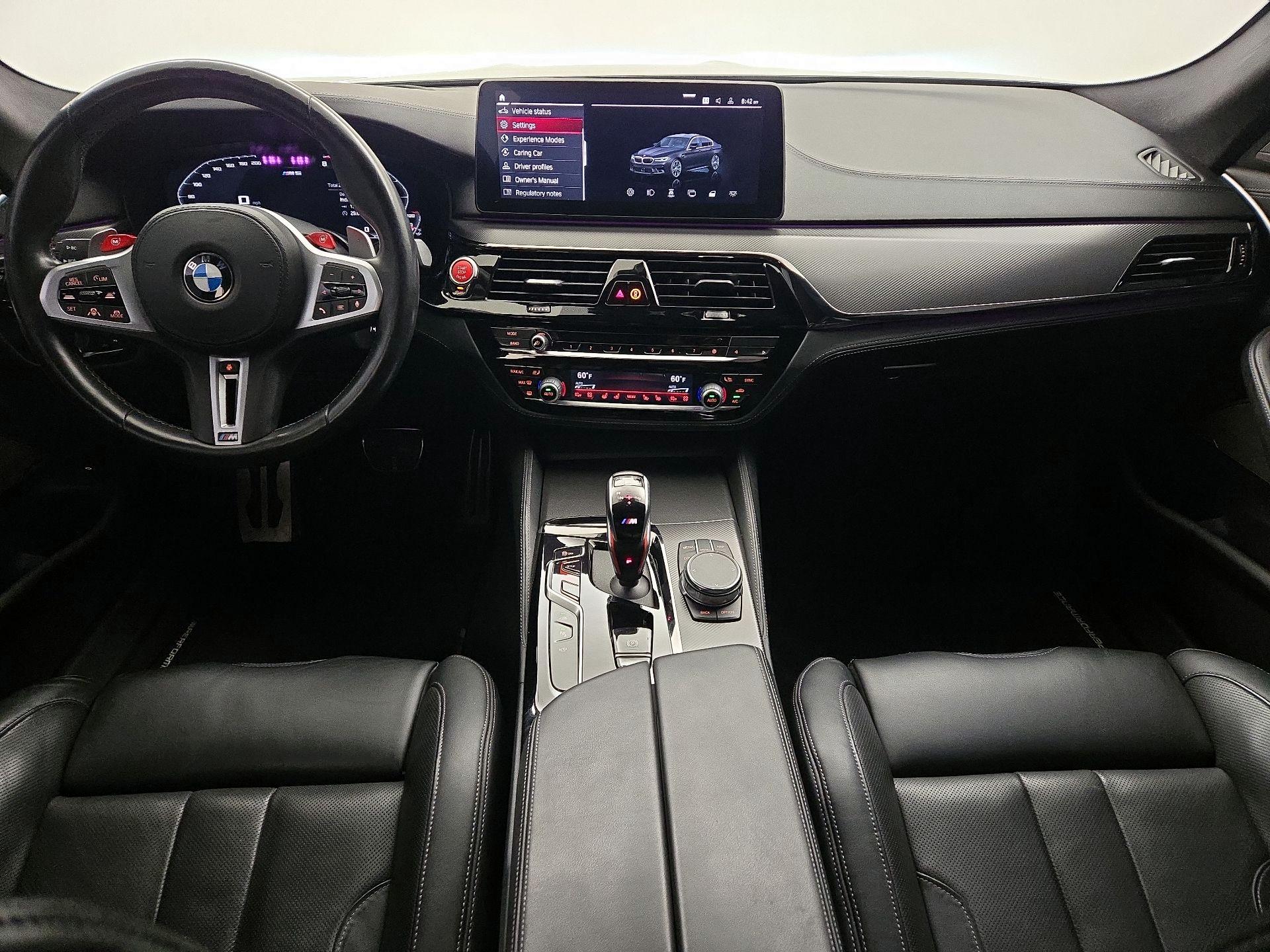 Thumbnail: 2023 BMW M5 - 9