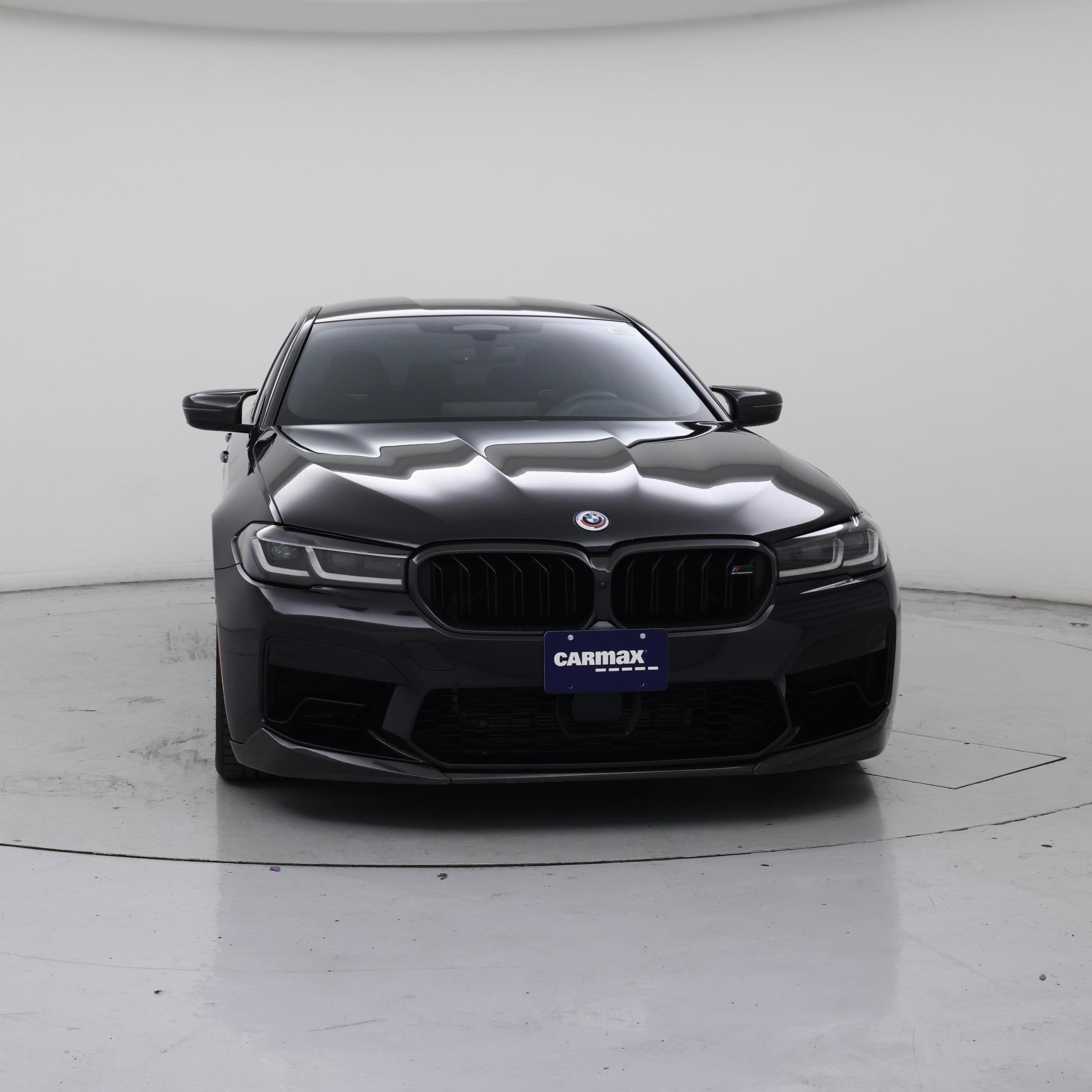 Thumbnail: 2023 BMW M5 - 5