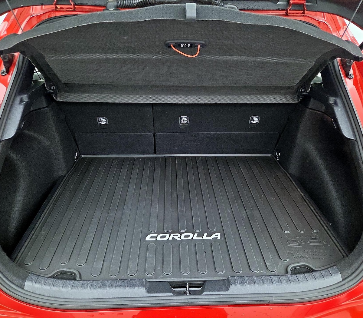 Trunk/Cargo (Seats Up)