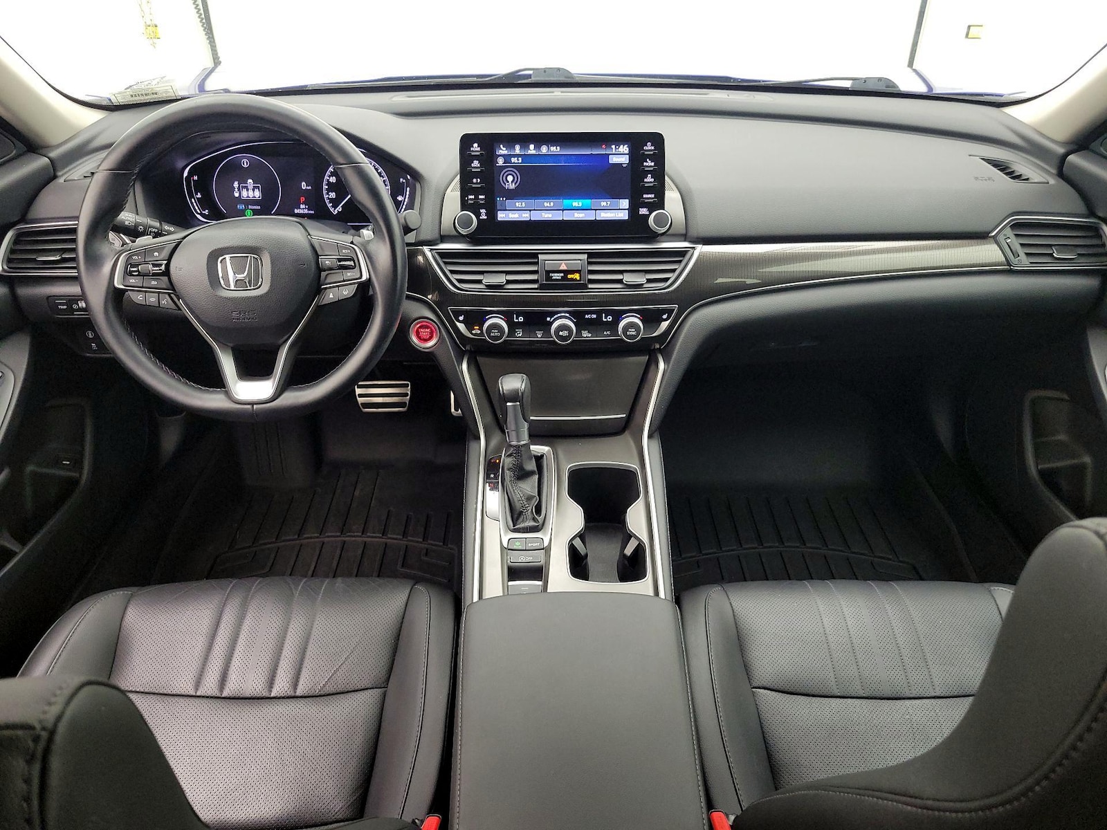 Apple CarPlay® & Android Auto™